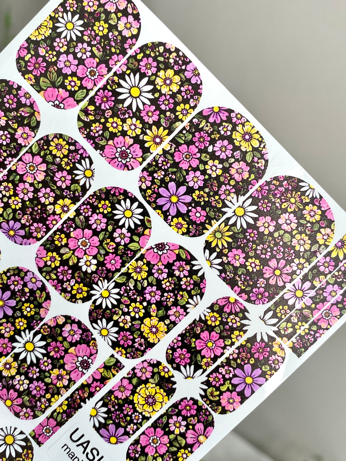 Daisy Manicure Wraps — Pink Yellow & White Florals | mw-354