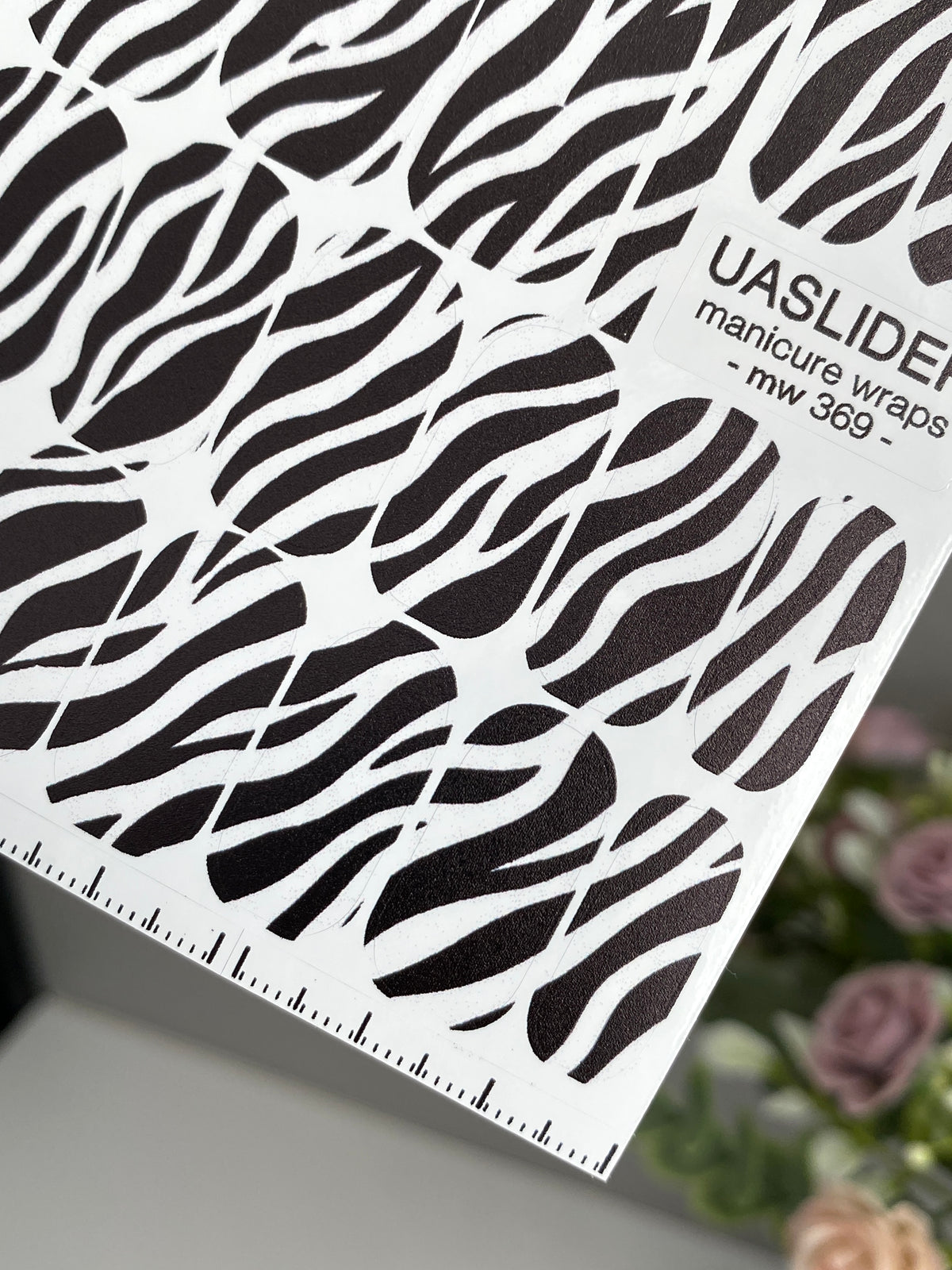 Zebra Stripe Manicure Wraps — Black & White Animal Print | mw-369