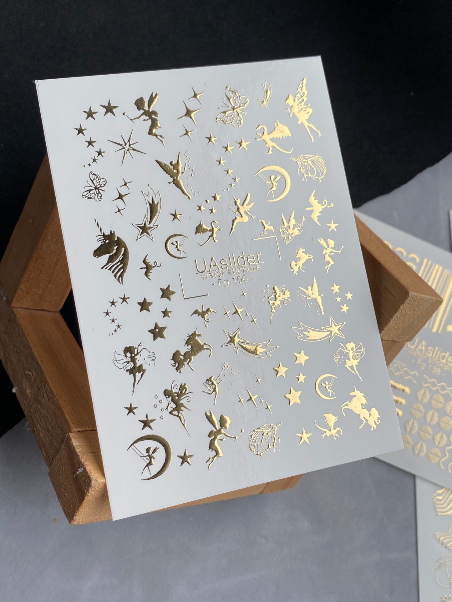 Nagel Wasserabziehbild Fg-100 | Wasserfolien Nagelabziehbilder mit Goldenen Feen & Sternen | Magische Fantasie