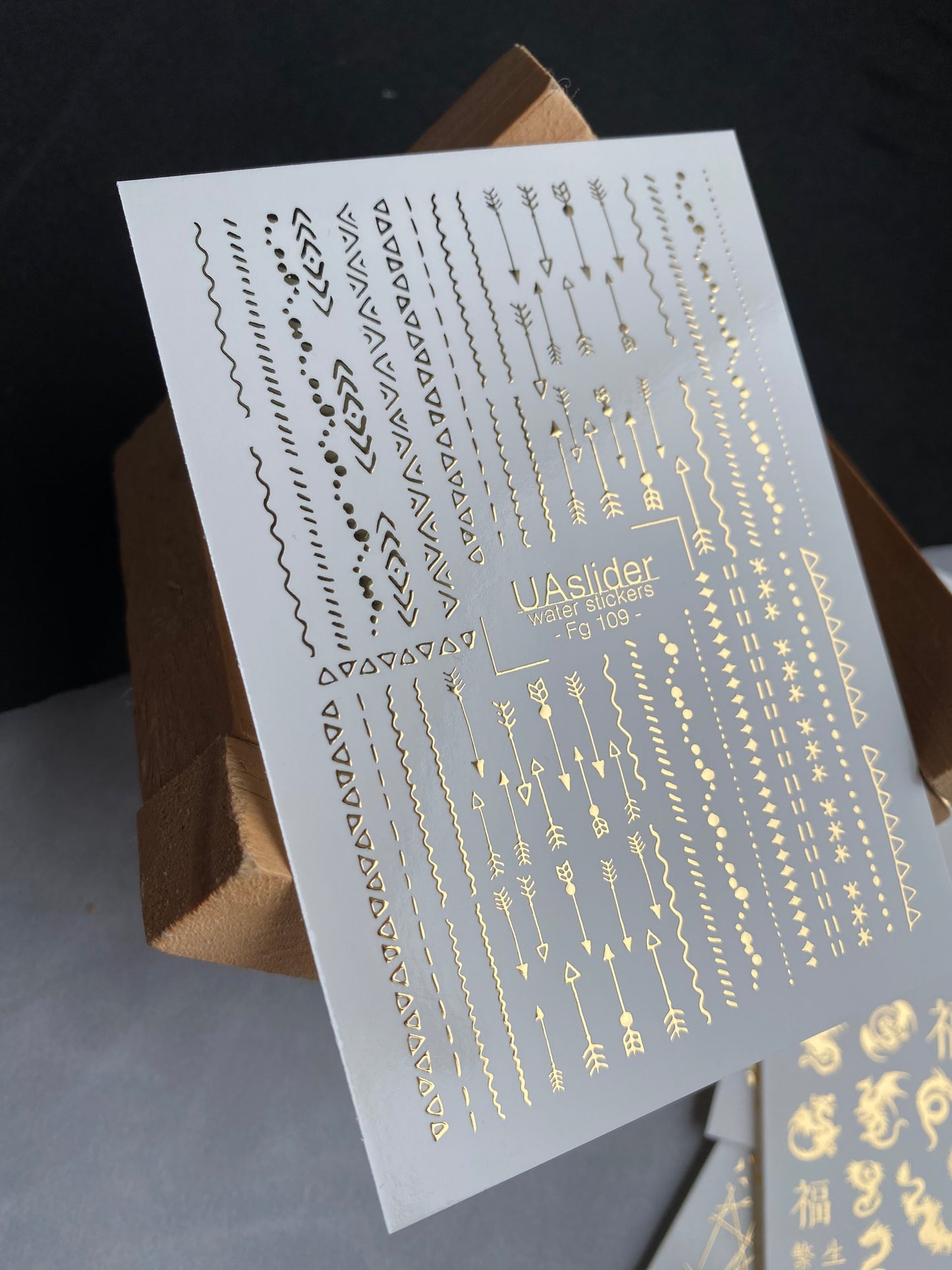 Nail Water Decal Fg-109 | Water Slide Nail Decals with Gold Lines & Arrows | Geometric Patterns