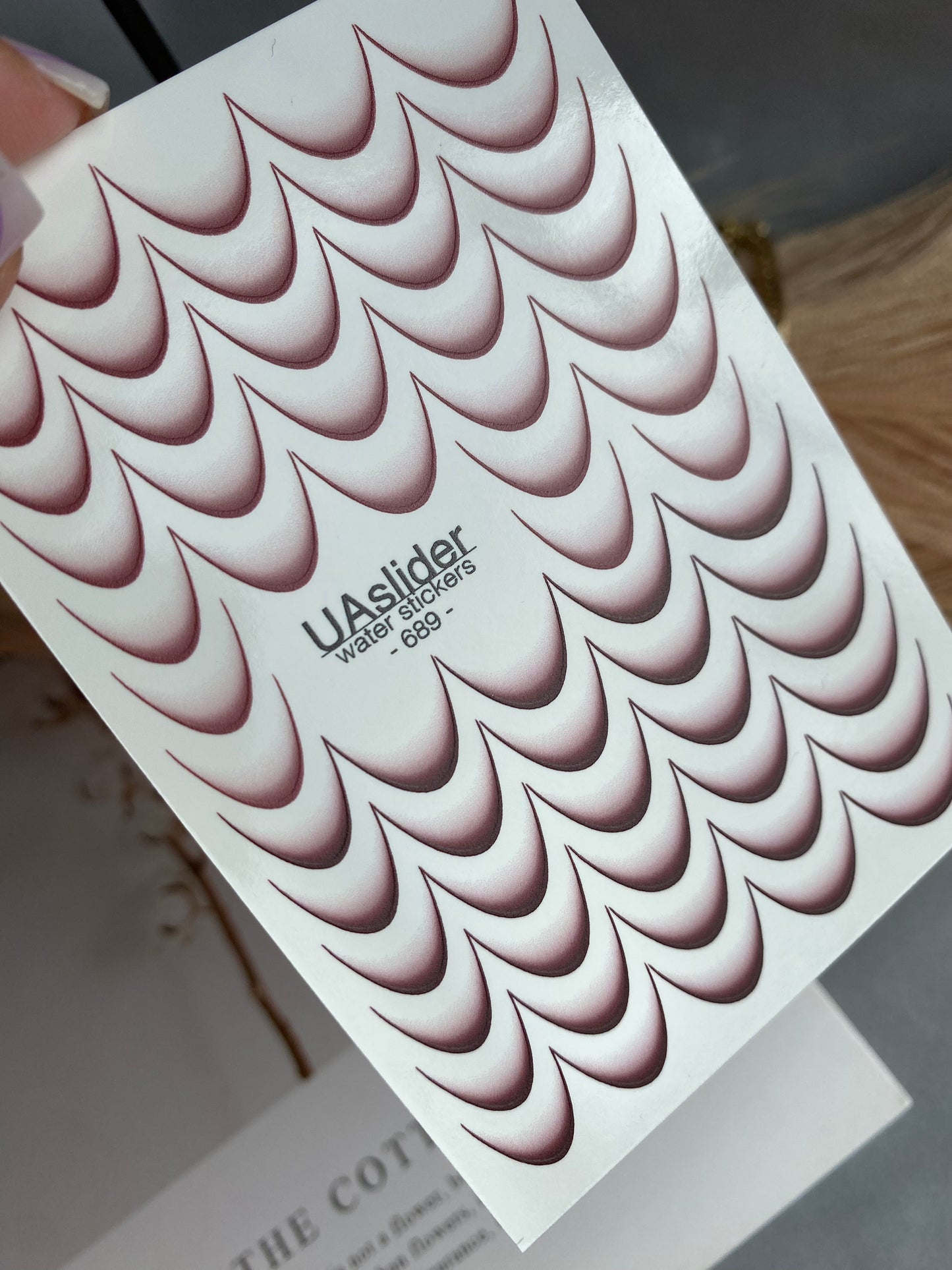 Nail Water Decal 689