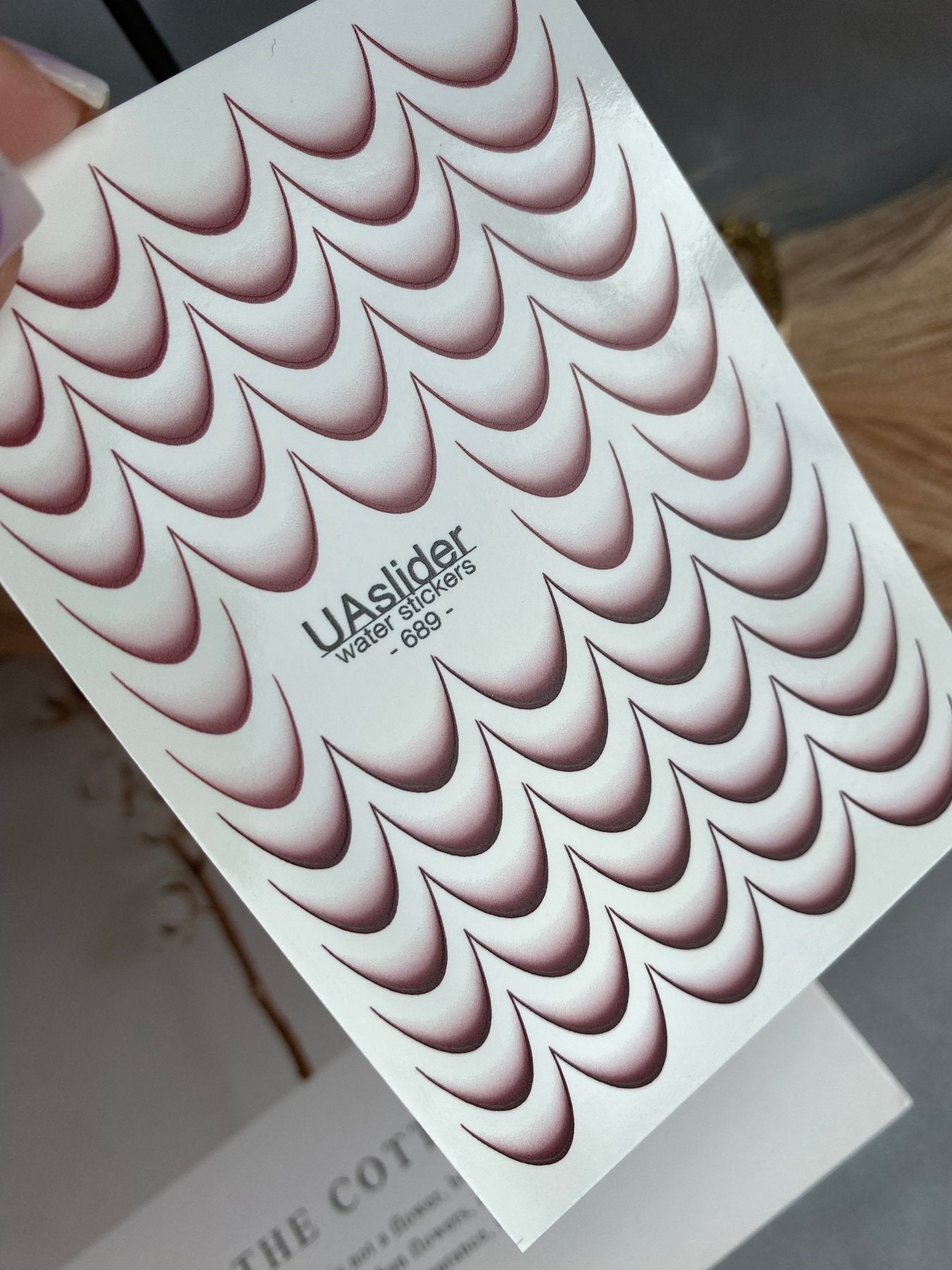 Nail Water Decal 689