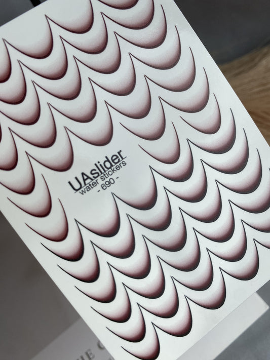 Nail Water Decal 690