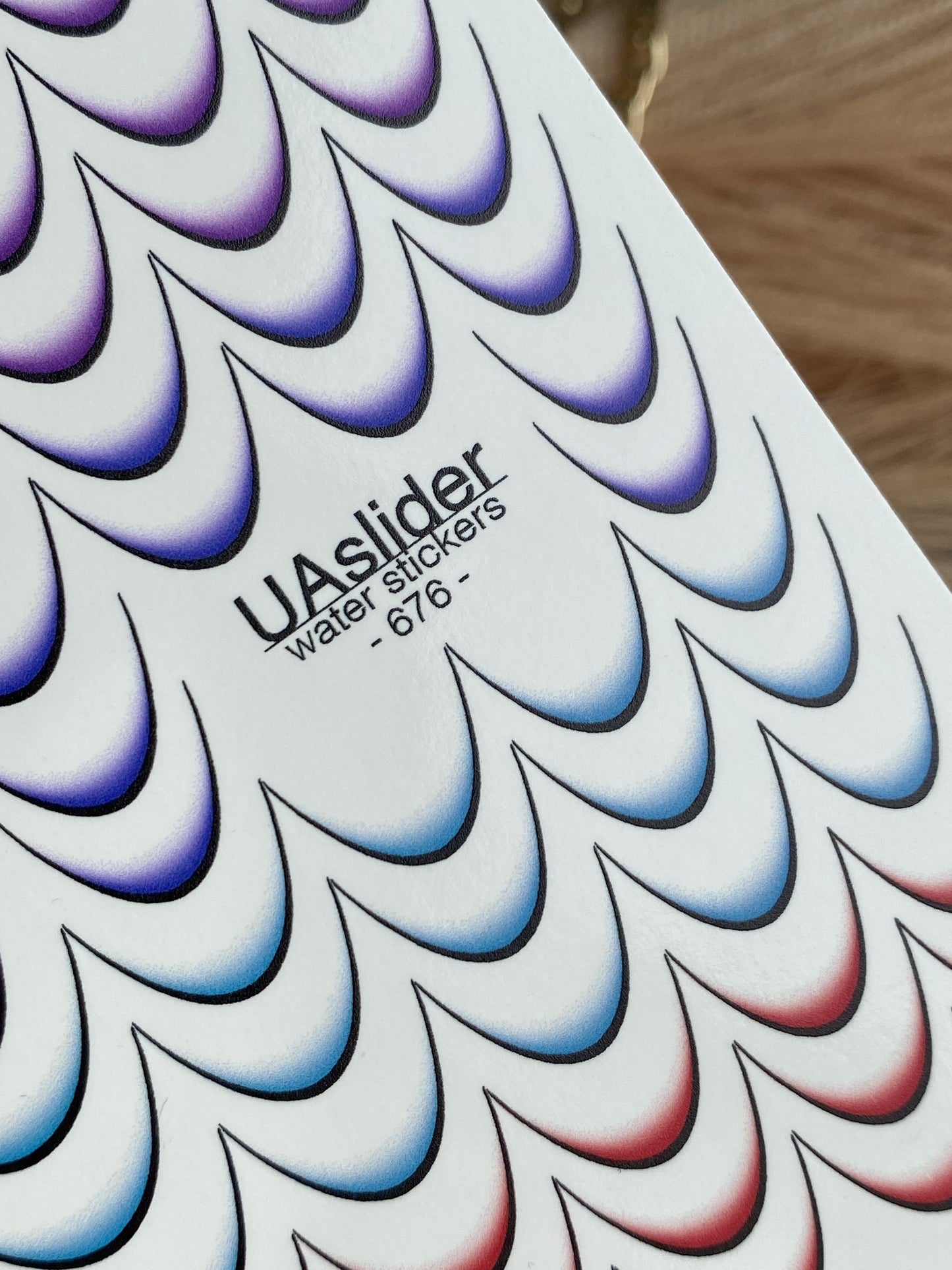 מדבקת מים לציפורניים 676