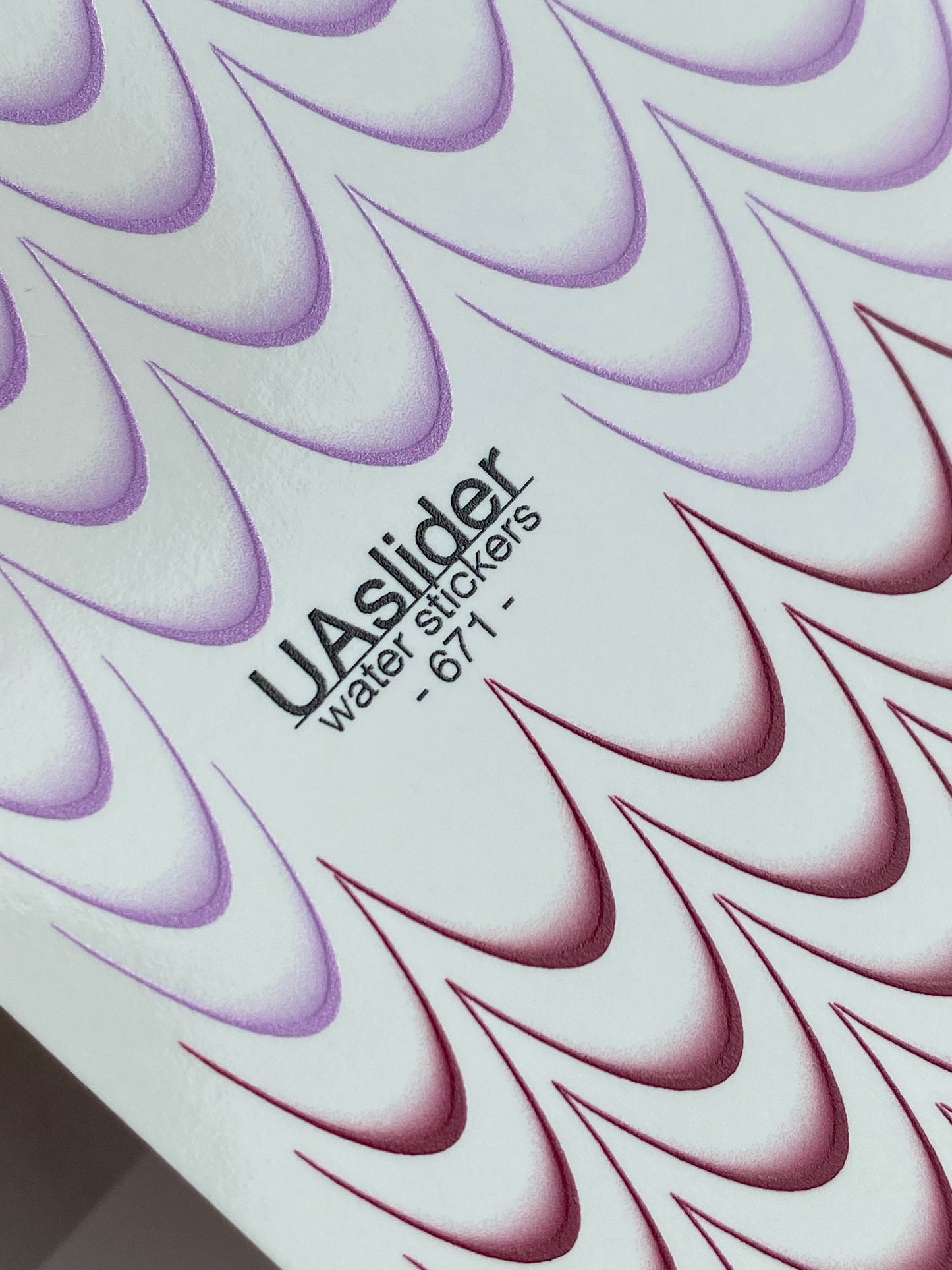 Küünte veekleebis 671