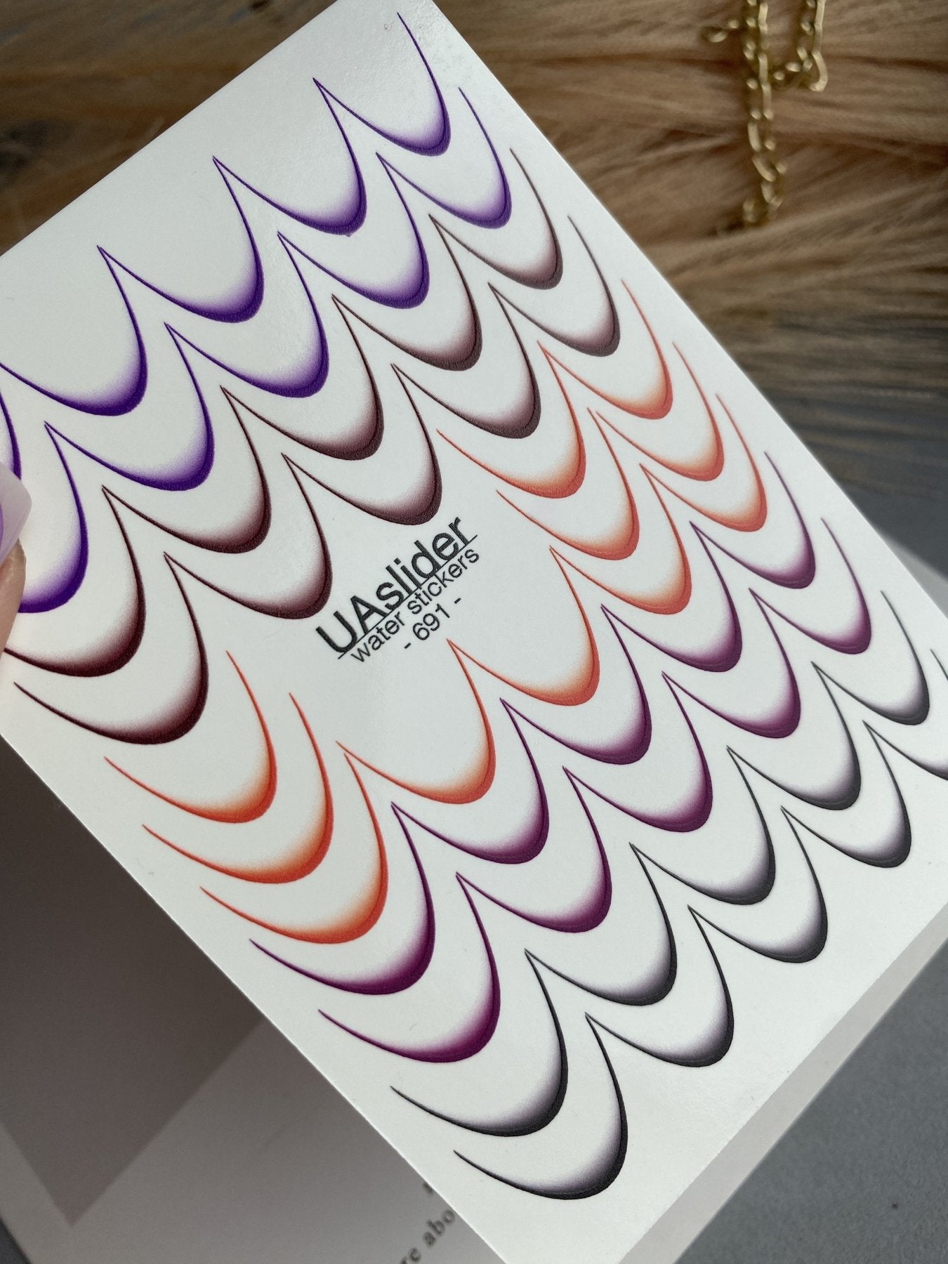 Nail Water Decal 691