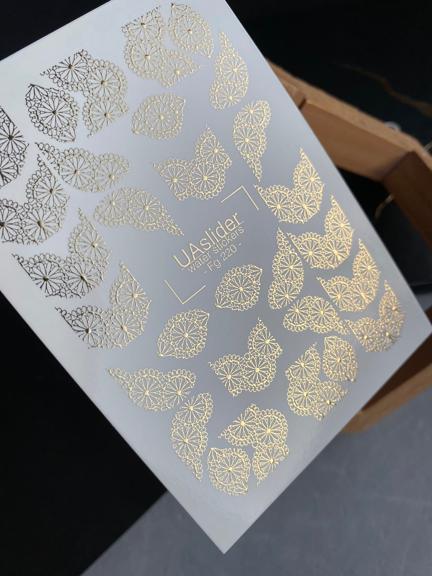 Nail Water Decal Fg-220 | Water Slide Nail Decals | Gold Foil Lace Fan Pattern