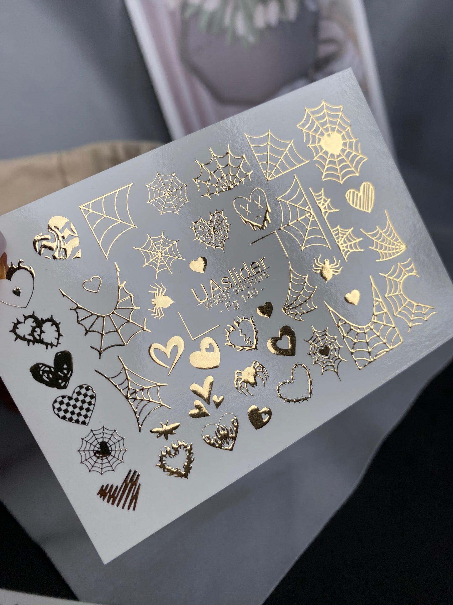 Nálepky na nehty Fg-149 | Vodní nálepky na nehty se zlatými pavučinami a srdíčky | Gotický halloweenský nail art
