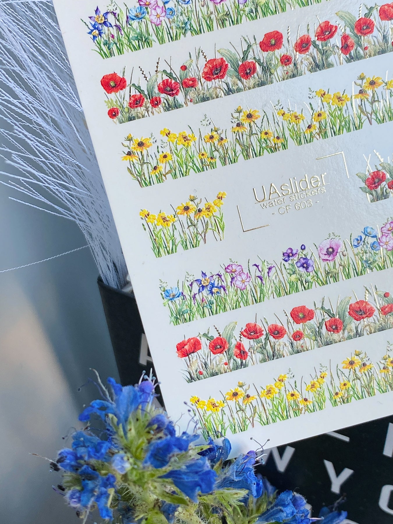 Nagel Water Decal CF-603 | Water Decals voor Nagels | Bloemrijke Weide Strepen – Klaprozen, Madeliefjes & Wilde Bloemen