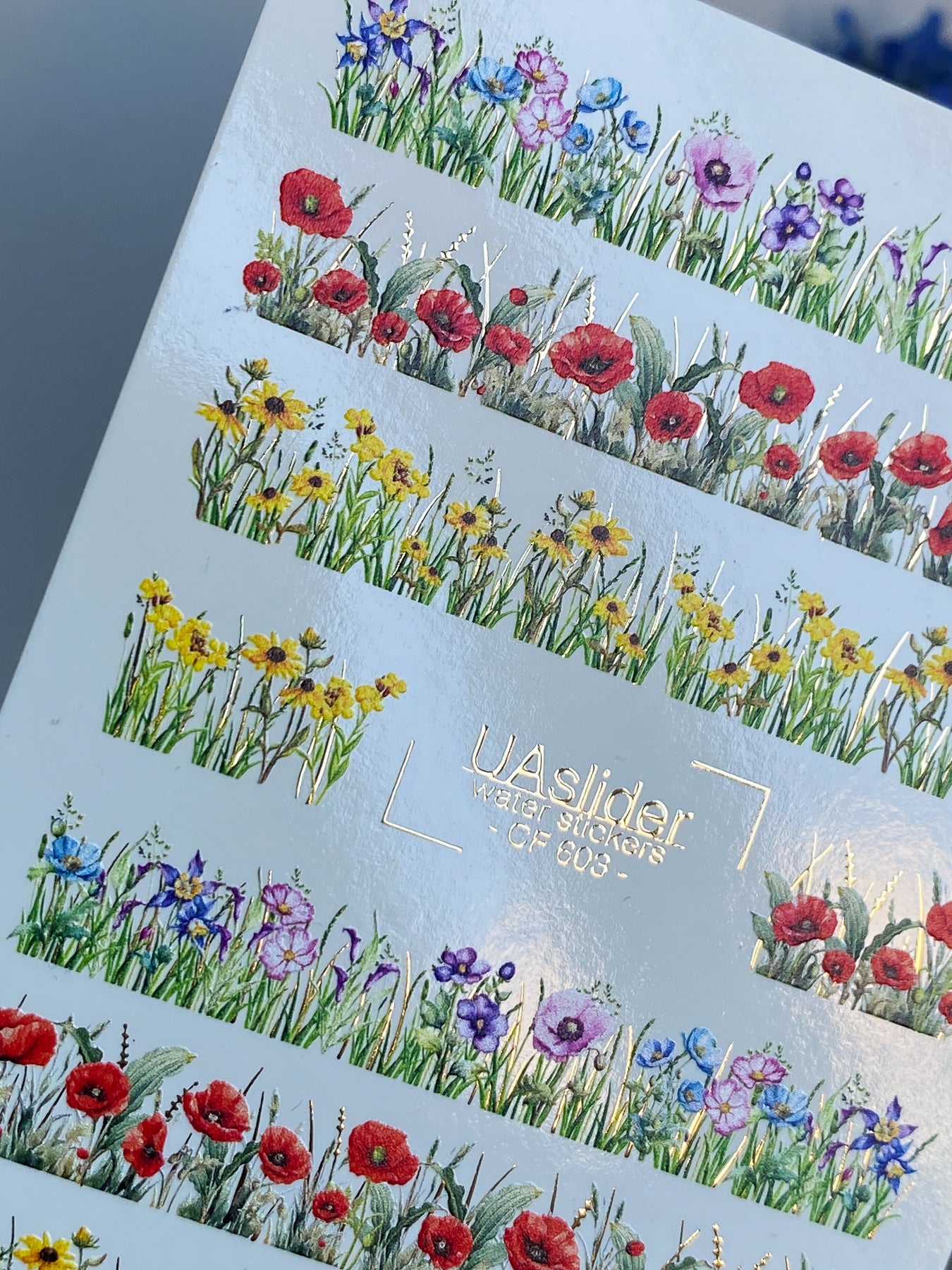 Nagel Water Decal CF-603 | Water Decals voor Nagels | Bloemrijke Weide Strepen – Klaprozen, Madeliefjes & Wilde Bloemen