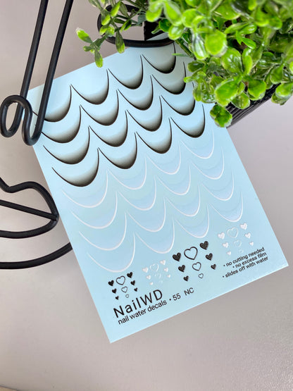 Köröm víz matrica 55 NailWD | Francia vízcsúsztatós köröm matricák | Fekete és fehér átmenetes körömvégek szívekkel