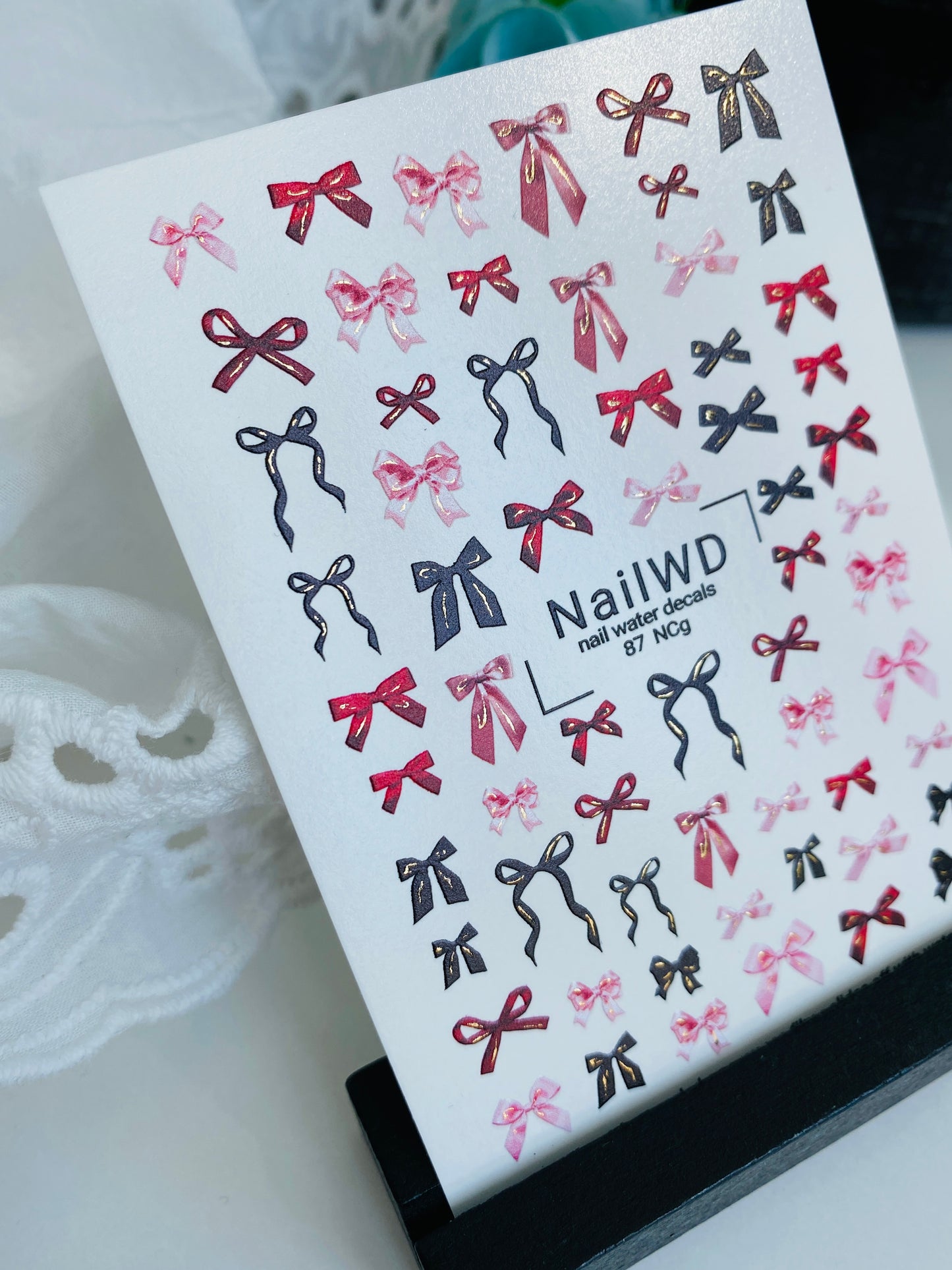 Nálepka na nehty 87 NailWD | Vodní nálepky na nehty černé, červené a růžové mašle | Elegantní dívčí design