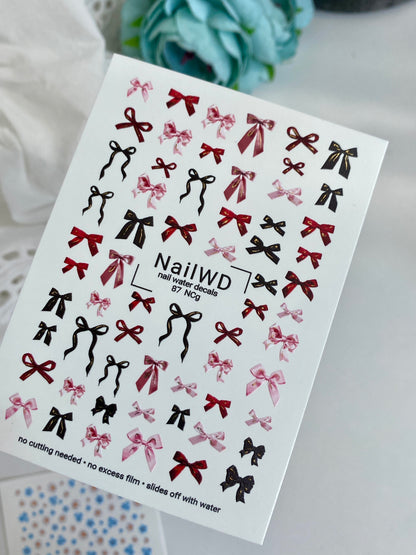 Nálepka na nehty 87 NailWD | Vodní nálepky na nehty černé, červené a růžové mašle | Elegantní dívčí design