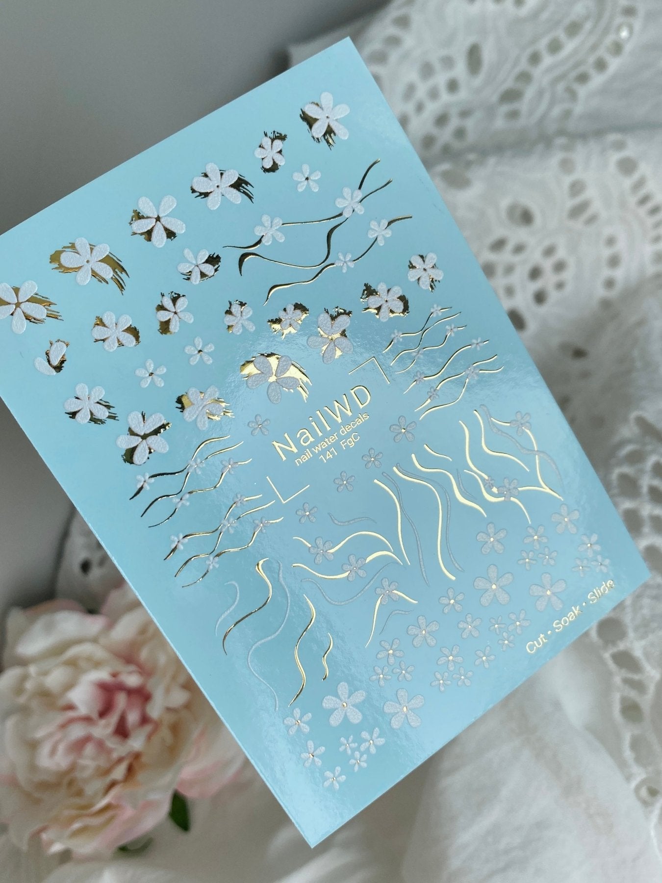 Nail Water Decal 141 NailWD | Water Slide Nail Decals White Daisies | Floral Lines with Gold Accents