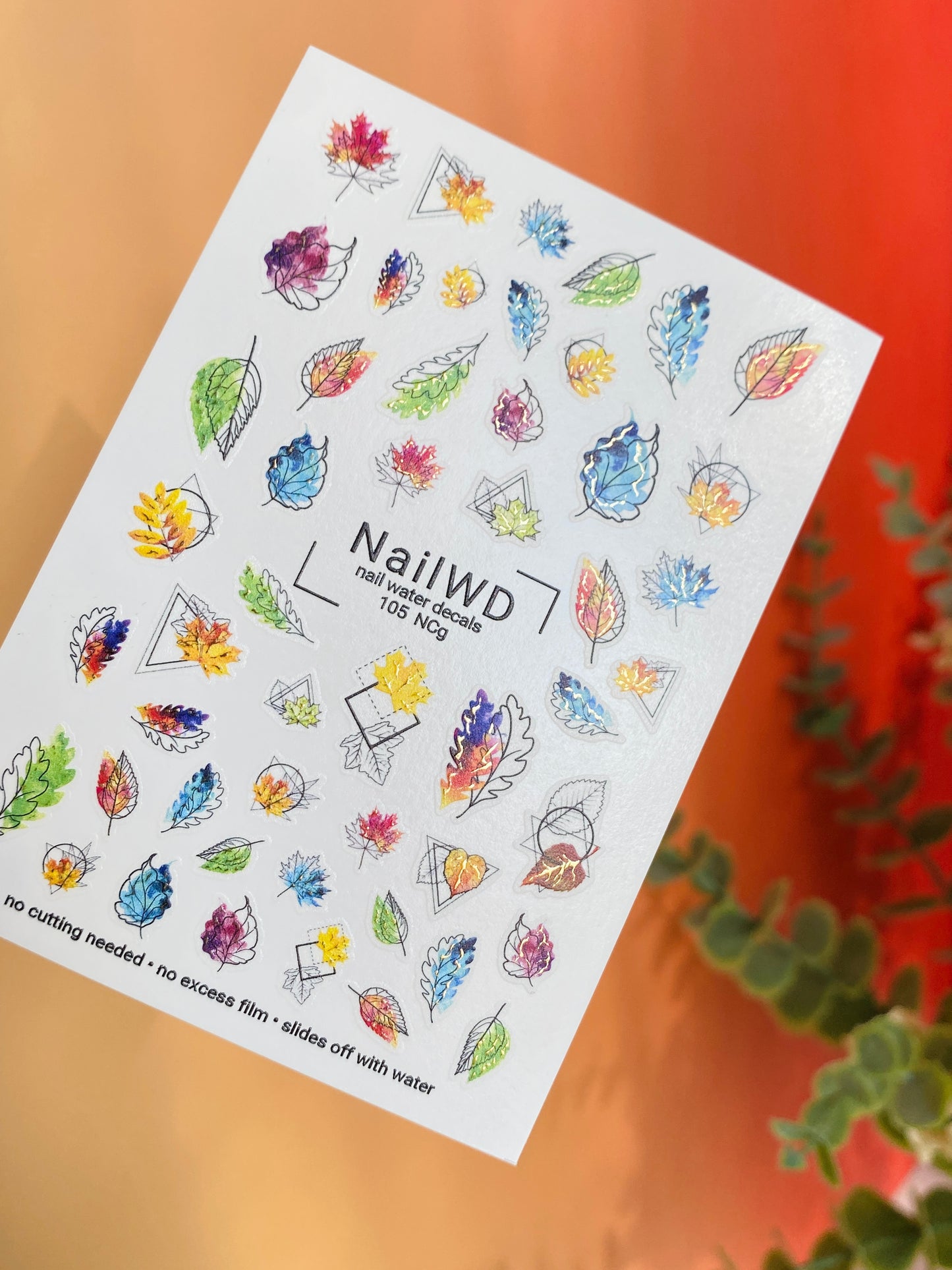 Naklejka na paznokcie wodna 105 NailWD | Wodne naklejki na paznokcie kolorowe jesienne liście | Geometryczne wzory jesiennego zdobienia paznokci