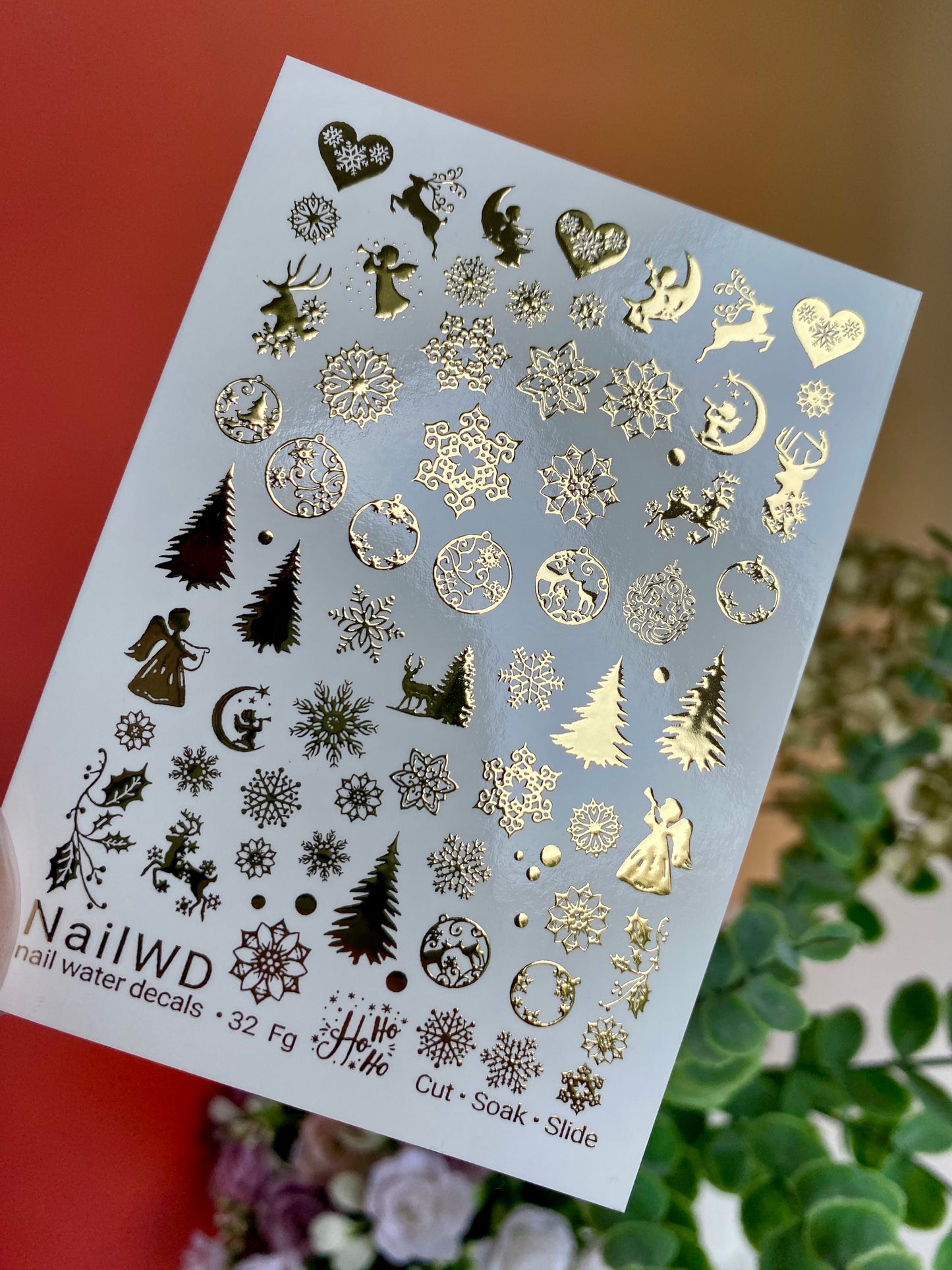 Nagų vandens lipdukas 32 NailWD | Kalėdiniai vandens slankiojantys nagų lipdukai | Auksinės folijos snaigės ir medžiai