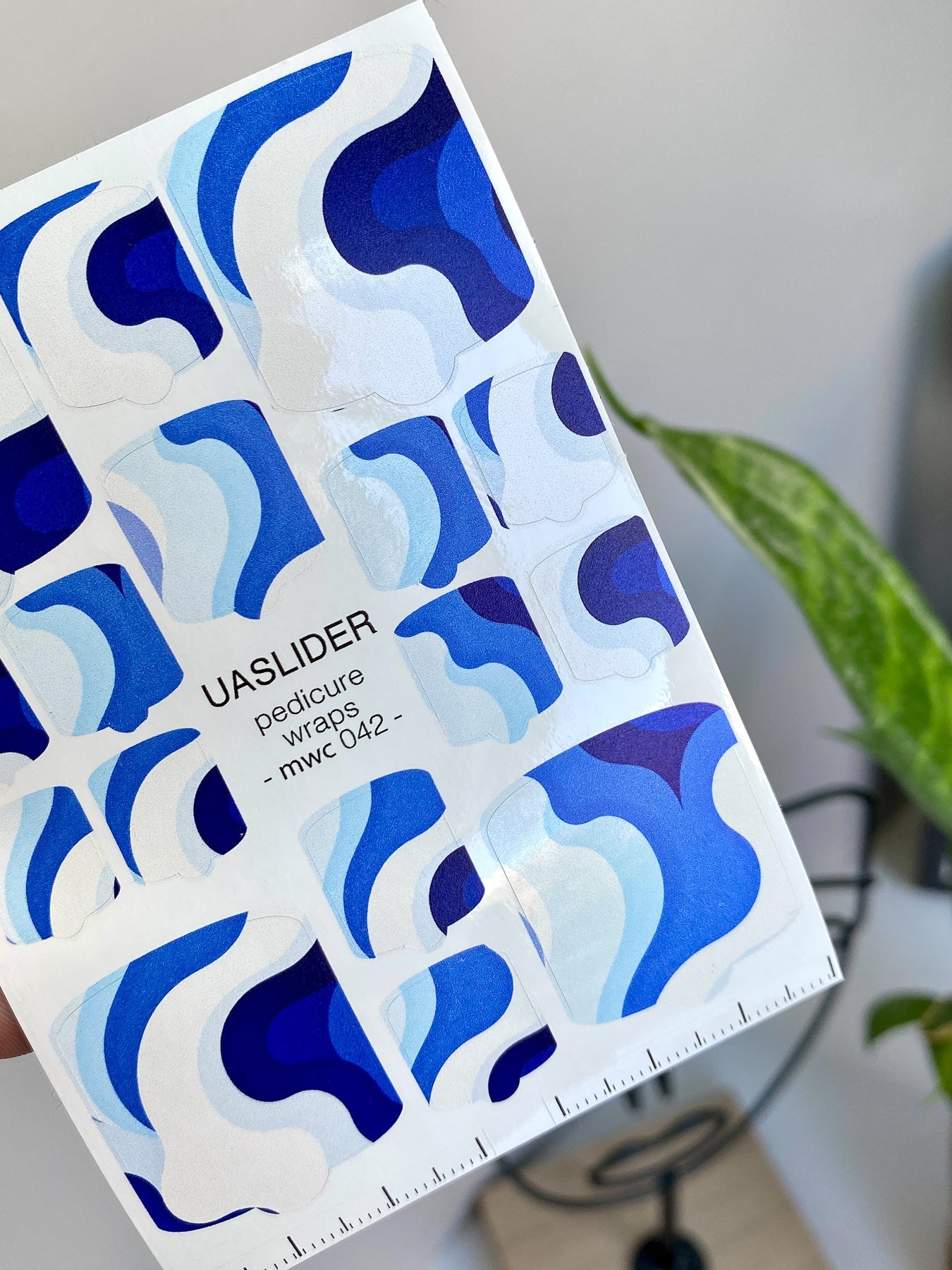Abstract Pedicure Nail Wraps — Blue Wave Shapes | MWC-042 - UASLIDER