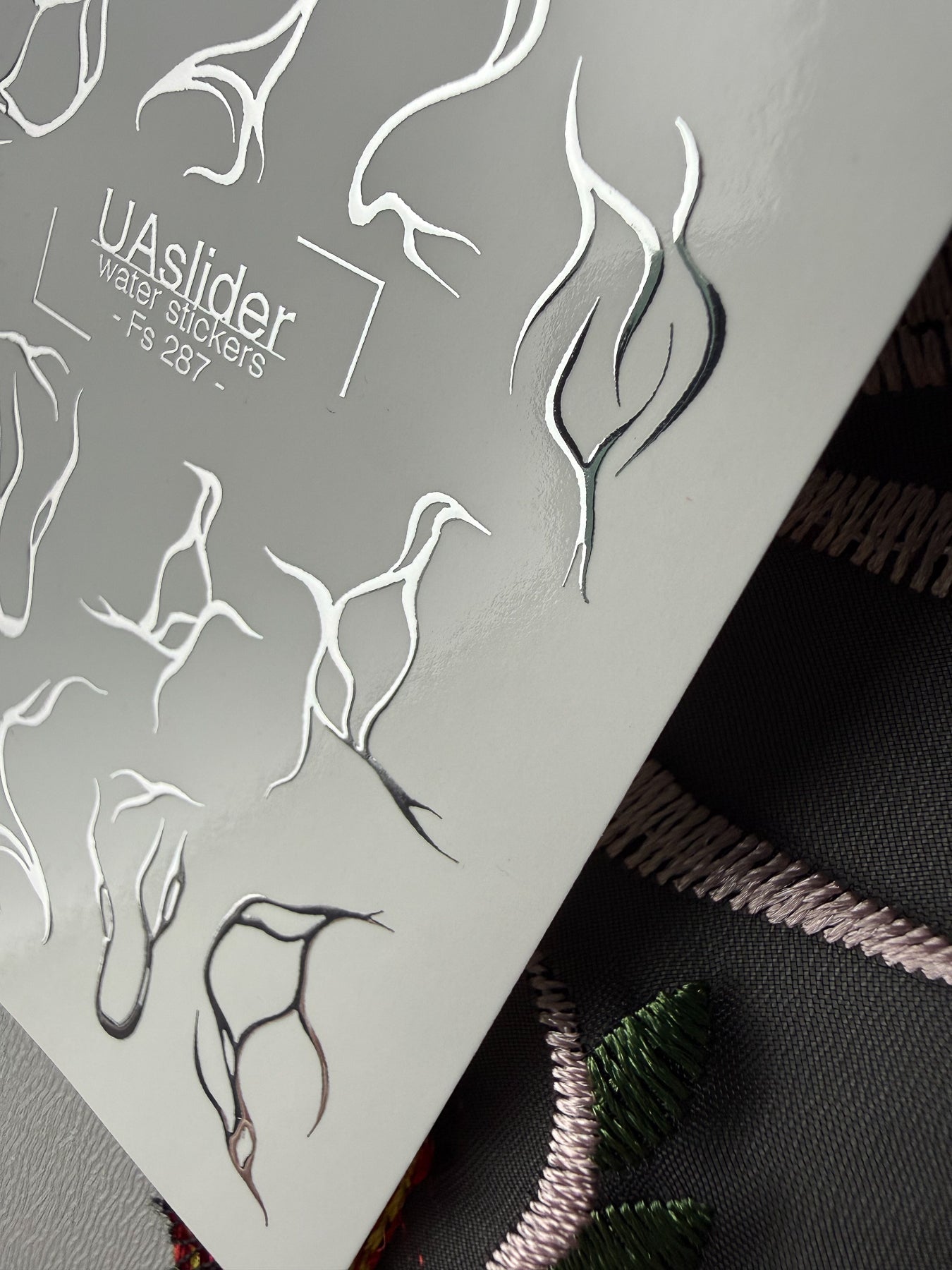 Branch & Leaf Silhouette Nail Decals — Silver Foil | Fs - 287 - UASLIDER