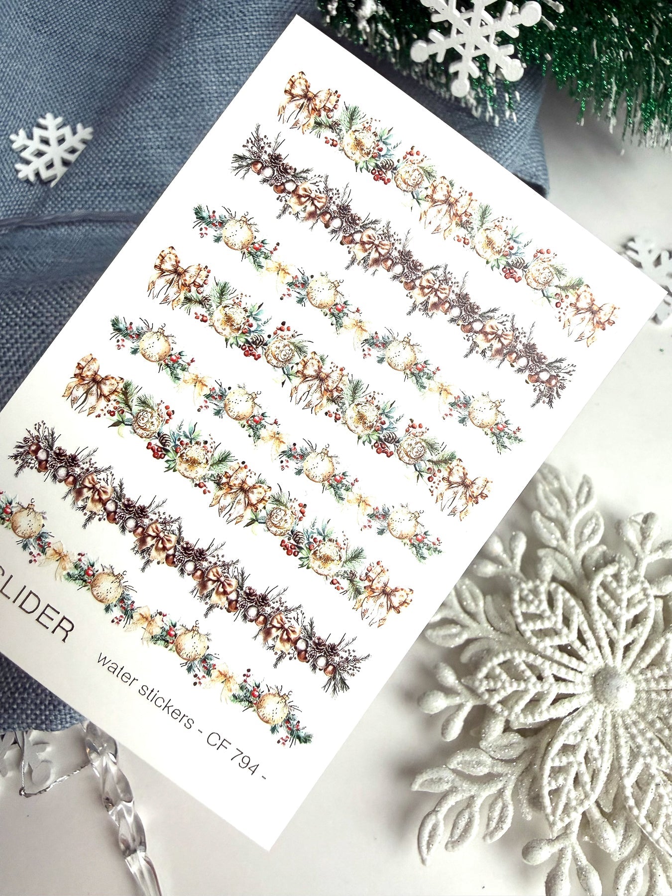 Christmas Nail Decals — Holiday Garland Strips with Gold Foil | CF - 794 - UASLIDER