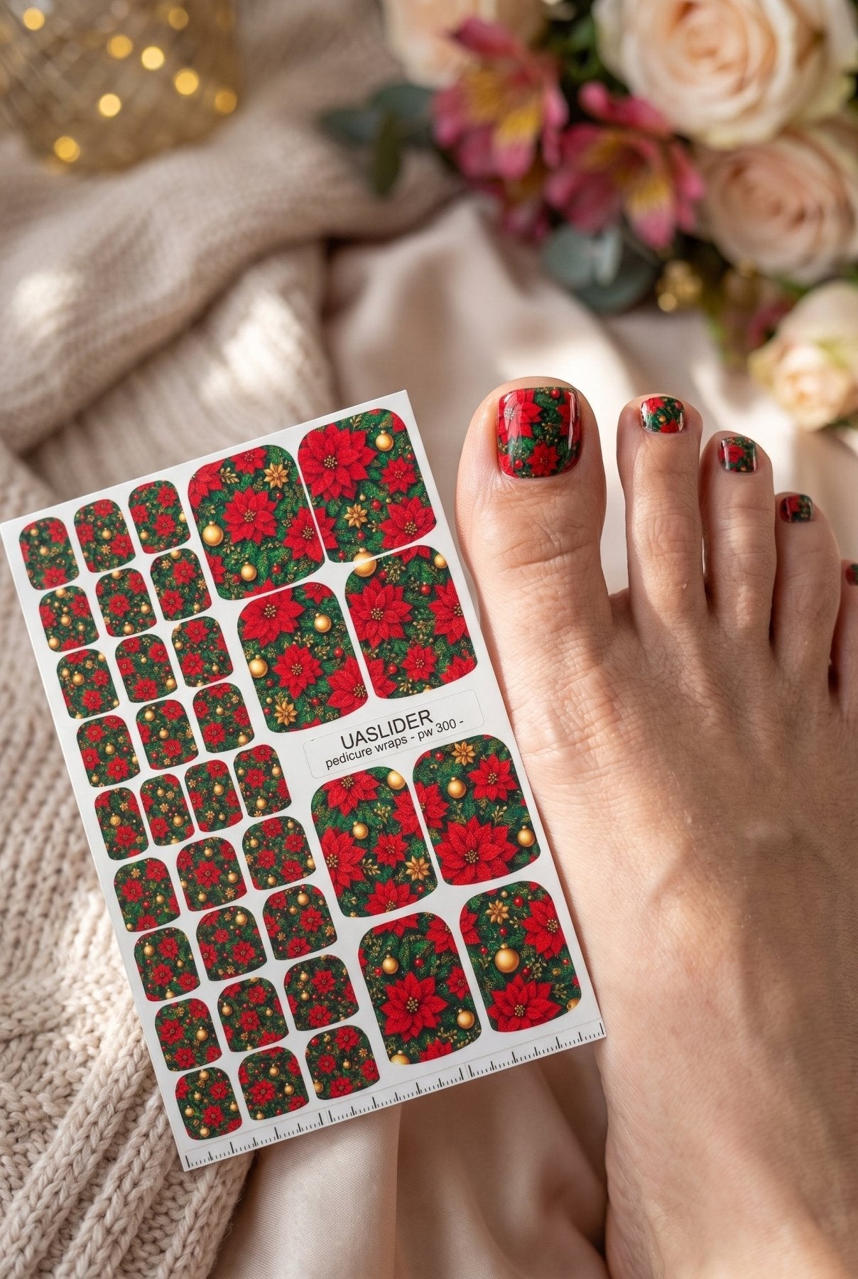 Christmas Poinsettia Pedicure Wraps — Red Flowers | pw-300 - UASLIDER