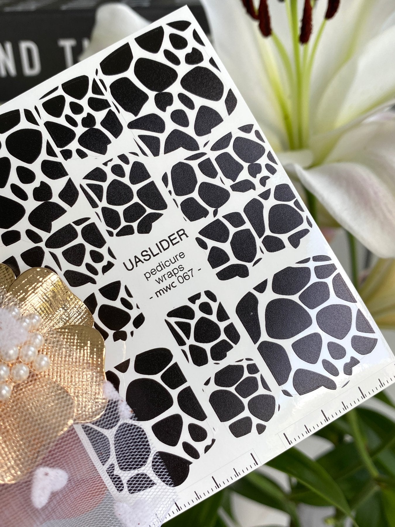 Cow Print Pedicure Nail Wraps — Black & White Animal Pattern | MWC-067 - UASLIDER