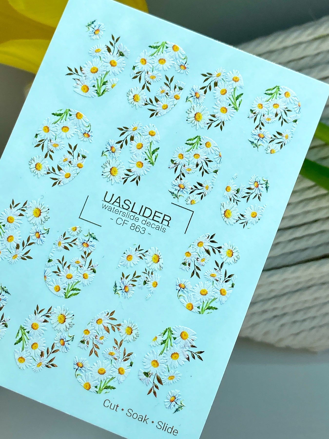 Daisy Nail Decals — White Daisies with Gold Foil Leaves | CF - 863 - UASLIDER