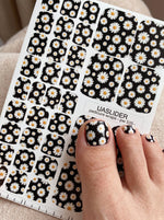 Daisy Pedicure Nail Wraps — White Flowers on Black | pw-335 - UASLIDER