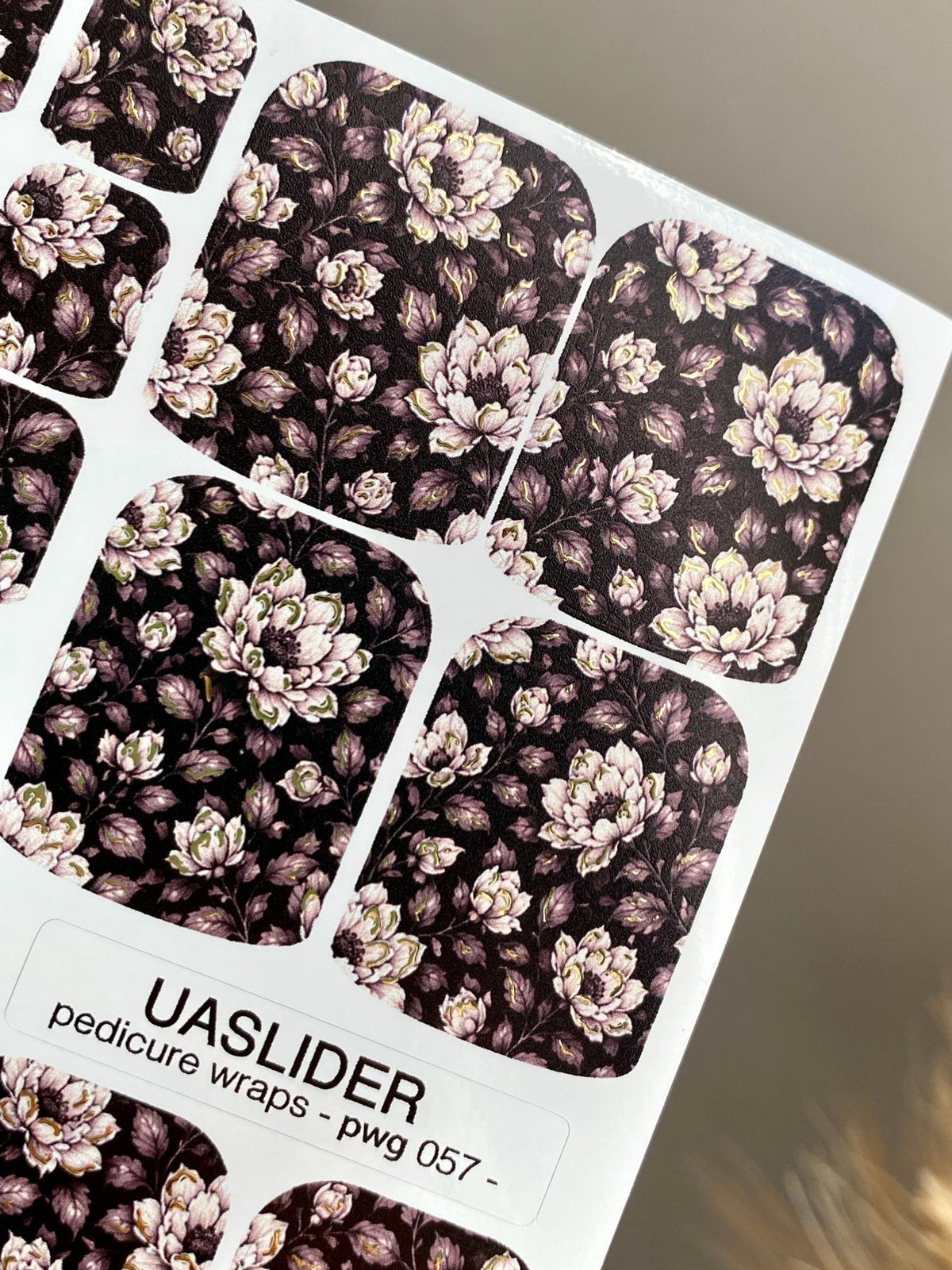 Dark Peony Pedicure Wraps — Ivory & Gold Foil | pwg-057 - UASLIDER
