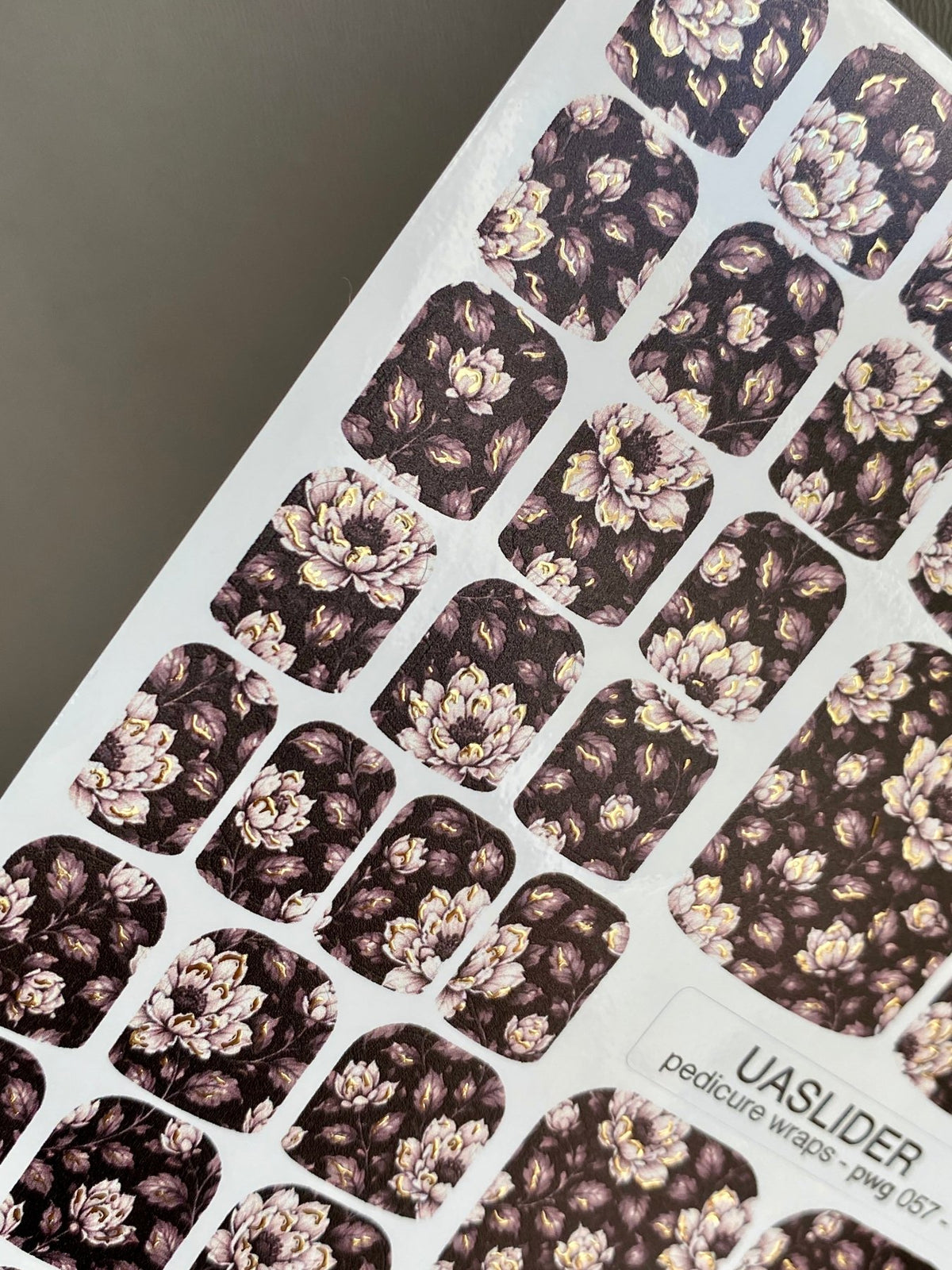 Dark Peony Pedicure Wraps — Ivory & Gold Foil | pwg-057 - UASLIDER