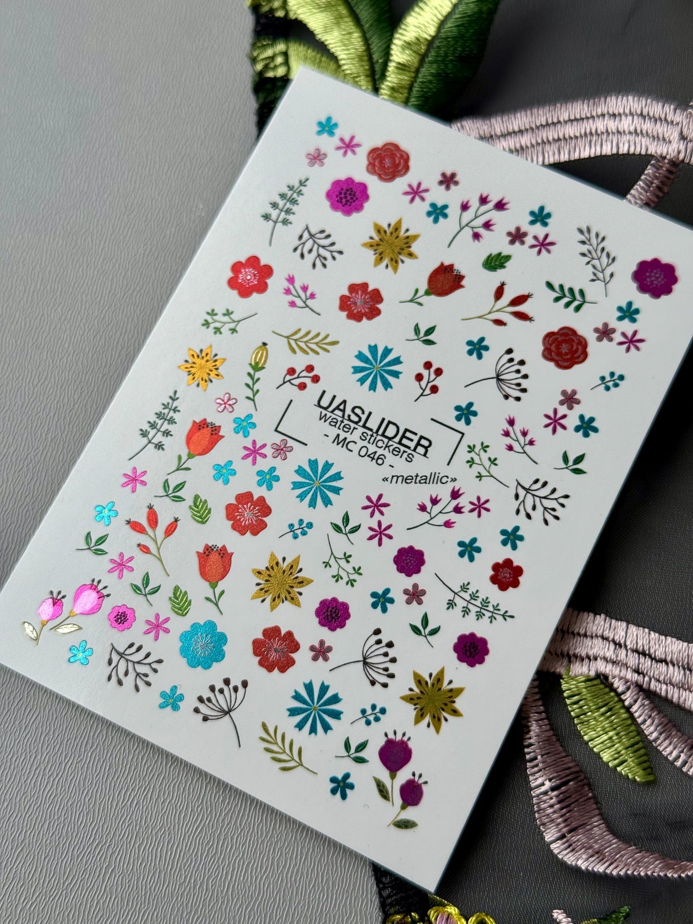 Floral Nail Decals — Metallic Wildflowers & Branches | MC-046 - UASLIDER