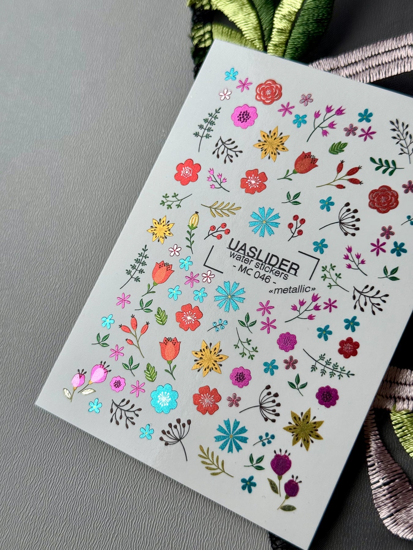 Floral Nail Decals — Metallic Wildflowers & Branches | MC-046 - UASLIDER