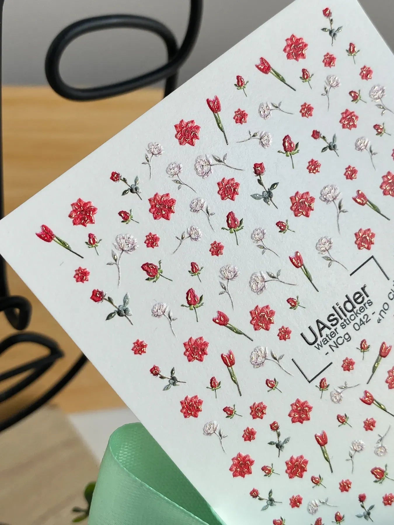 Floral Nail Decals — Red Roses Tulips Gold Foil No Cut | NCg - 042 - UASLIDER