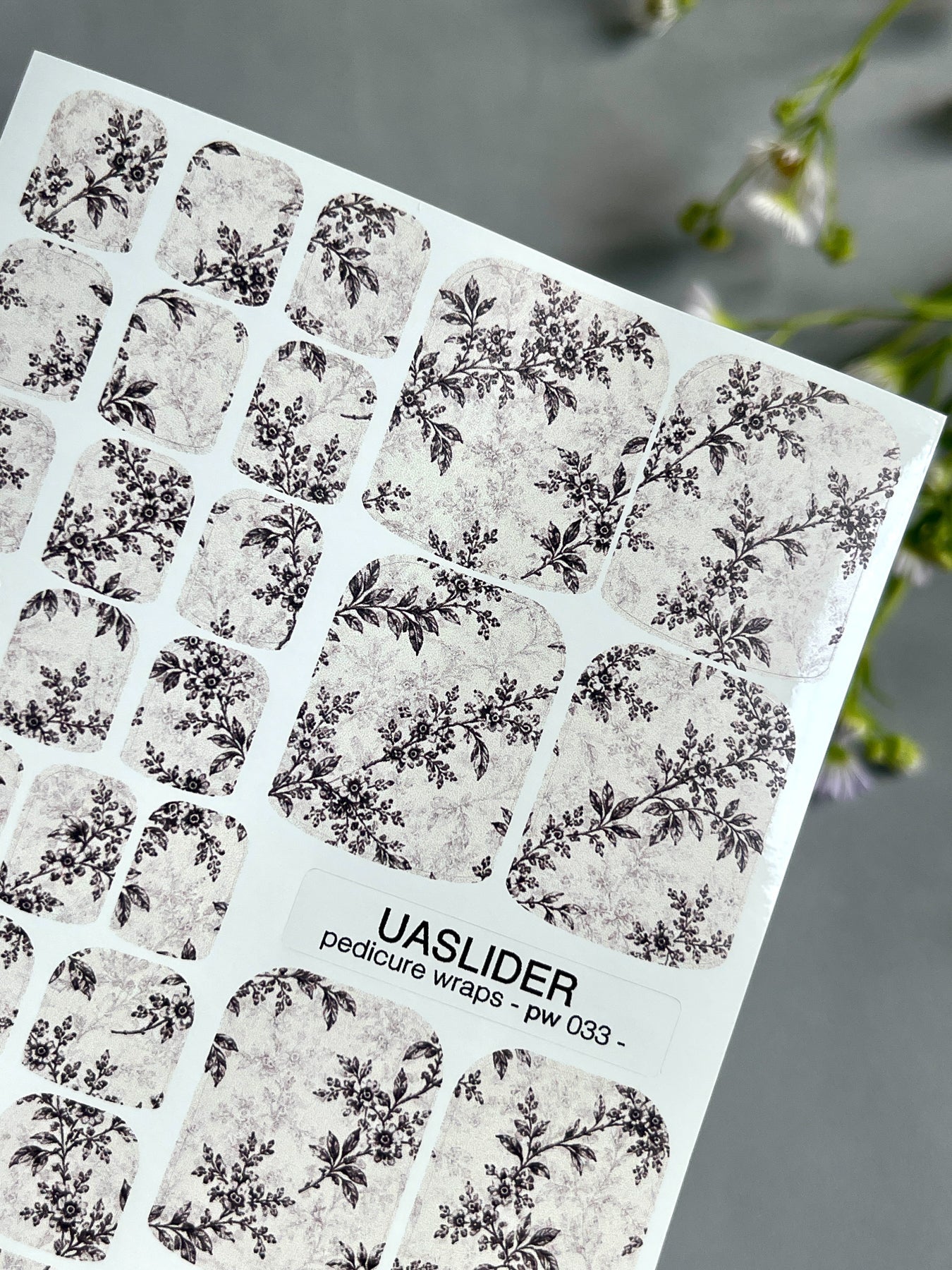 Floral Pedicure Nail Wraps — Black Vintage Flowers on Grey Texture | PW-033 - UASLIDER