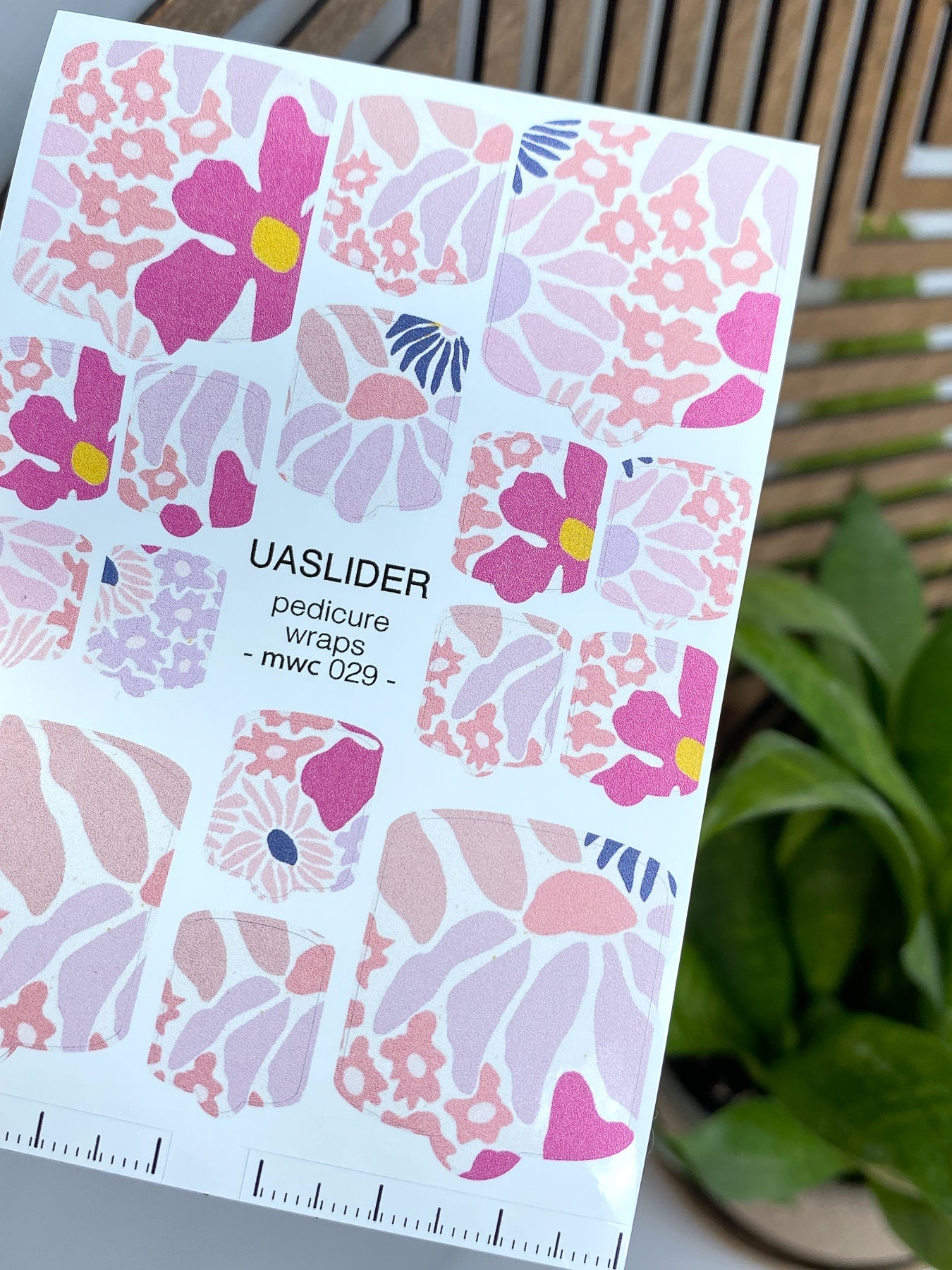 Floral Pedicure Nail Wraps — Pink Retro Flowers Mix | MWC-029 - UASLIDER