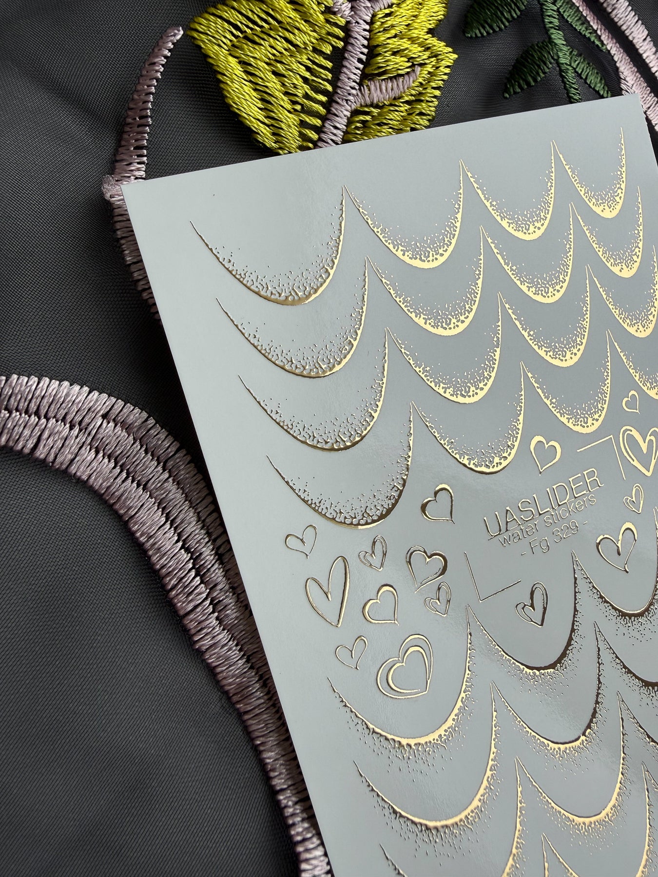 French Tip Nail Decals — Gold Foil Scales & Heart Outlines | Fg-329 - UASLIDER