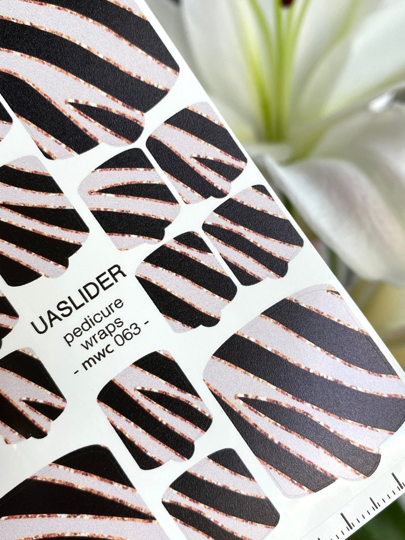Glam Zebra Pedicure Nail Wraps — Black, Blush & Rose Gold Stripes | MWC-063 - UASLIDER