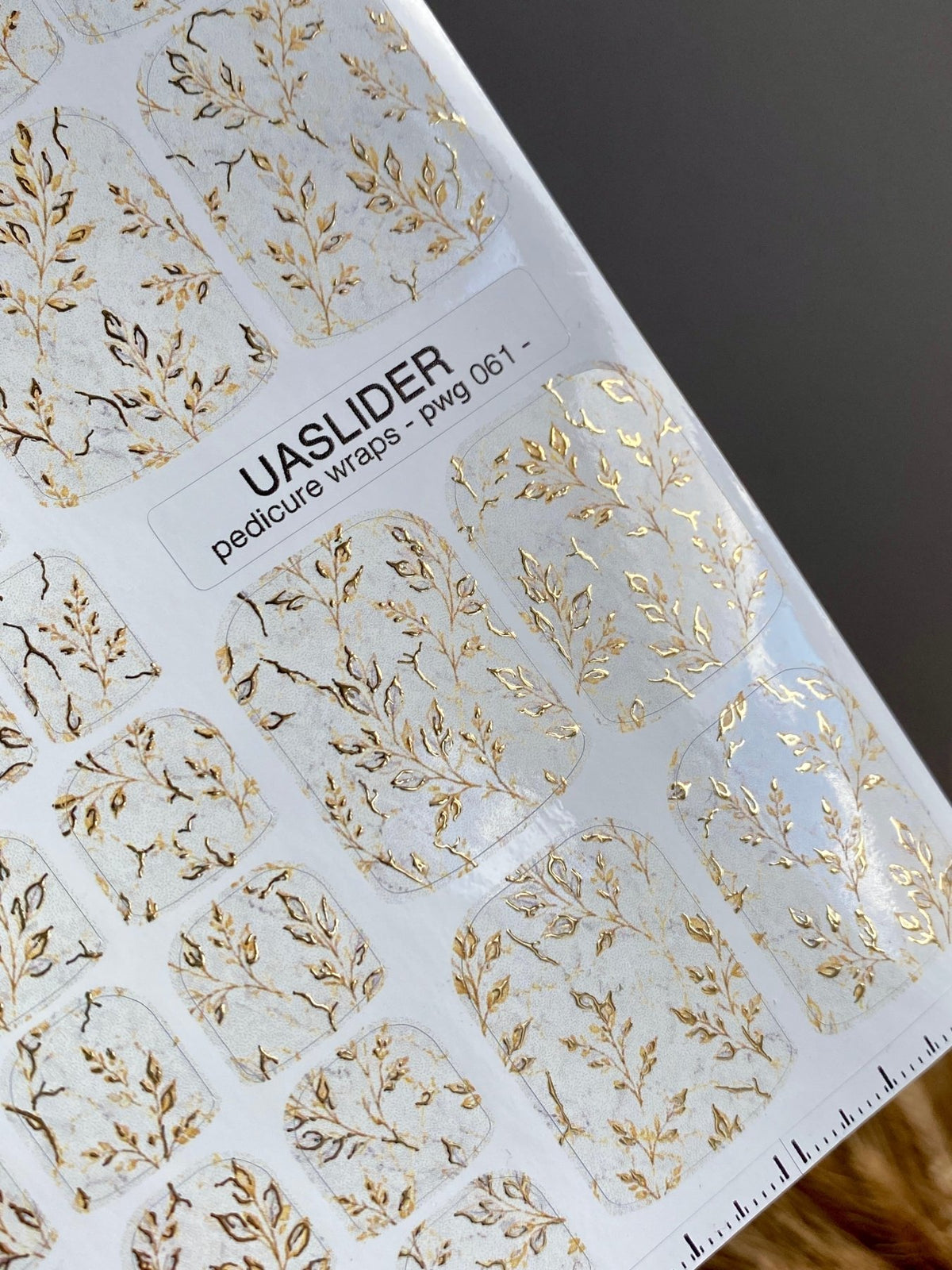 Gold Botanical Pedicure Nail Wraps — Delicate Branches | pwg-061 - UASLIDER