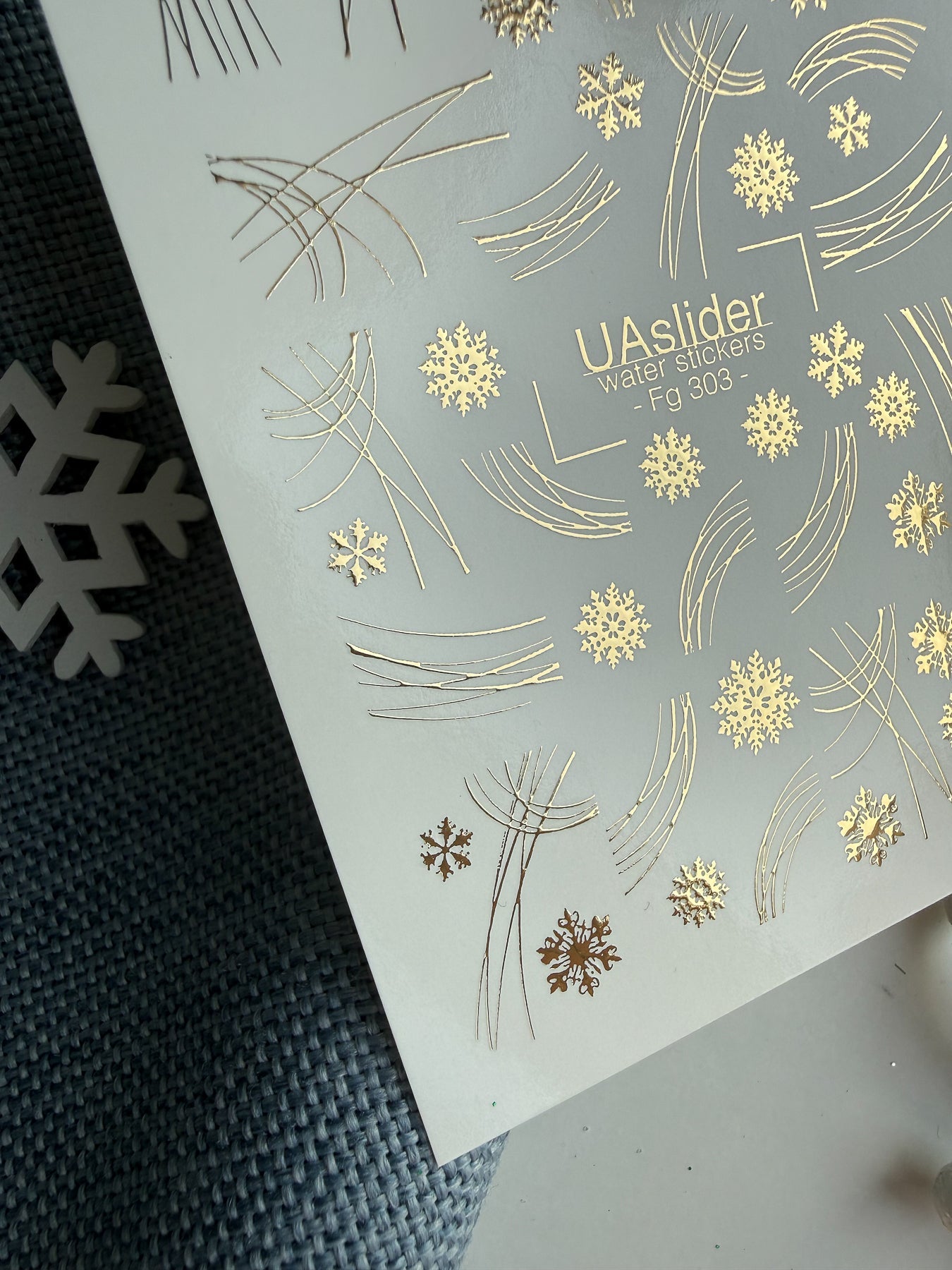 Gold Nail Decals — Snowflakes & Abstract Lines Gold Foil | Fg - 303 - UASLIDER