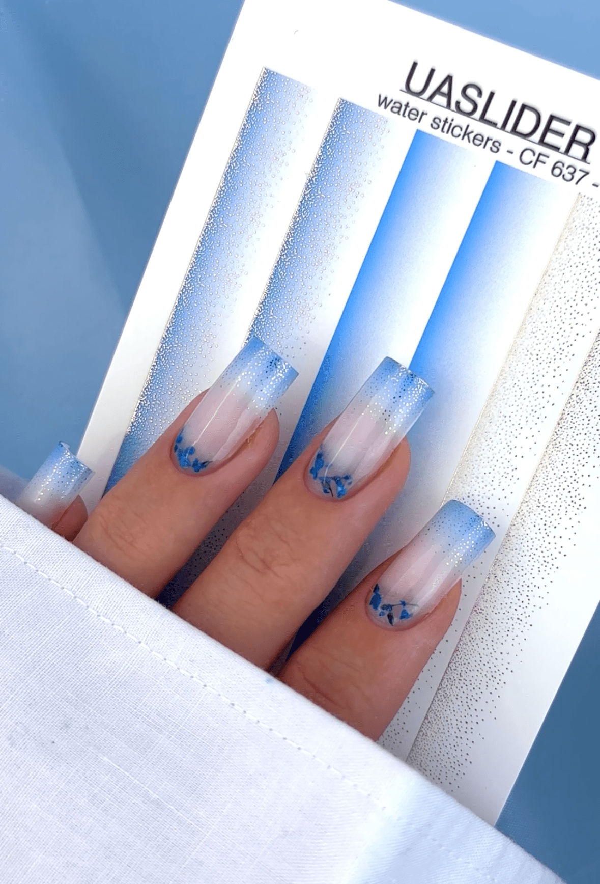 Gradient Nail Decals — Sky Blue Ombre & Gold Foil Speckle Strips | CF - 637 - UASLIDER