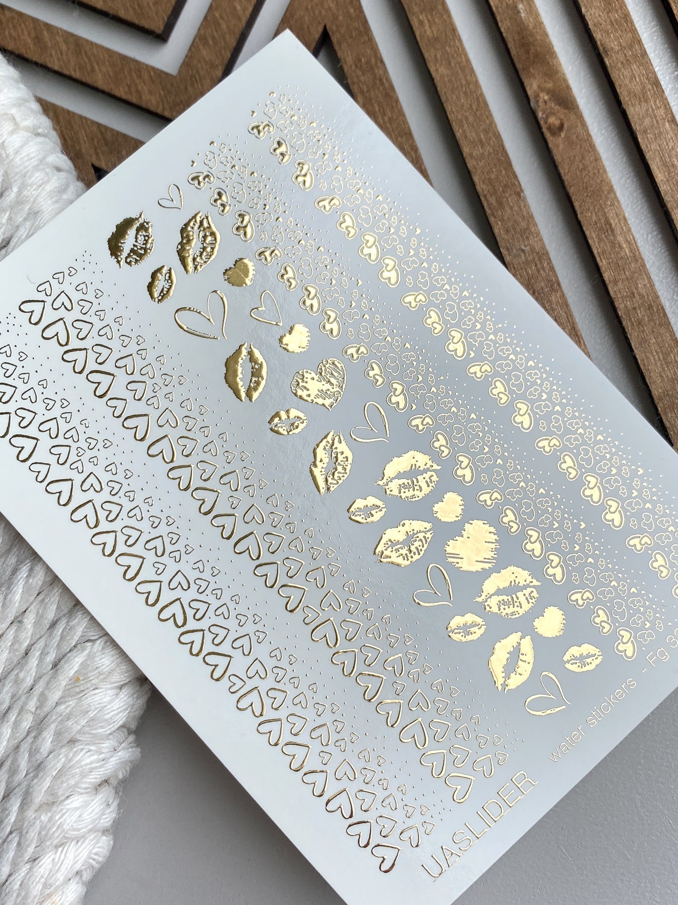 Heart Nail Decals — Gold Foil Outline Hearts & Lips Stickers | Fg-322 - UASLIDER