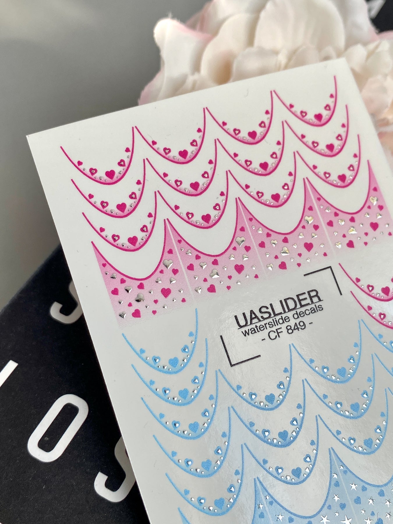 Heart Nail Decals — Pink & Blue Scale Pattern, Silver Foil | CF - 849 - UASLIDER