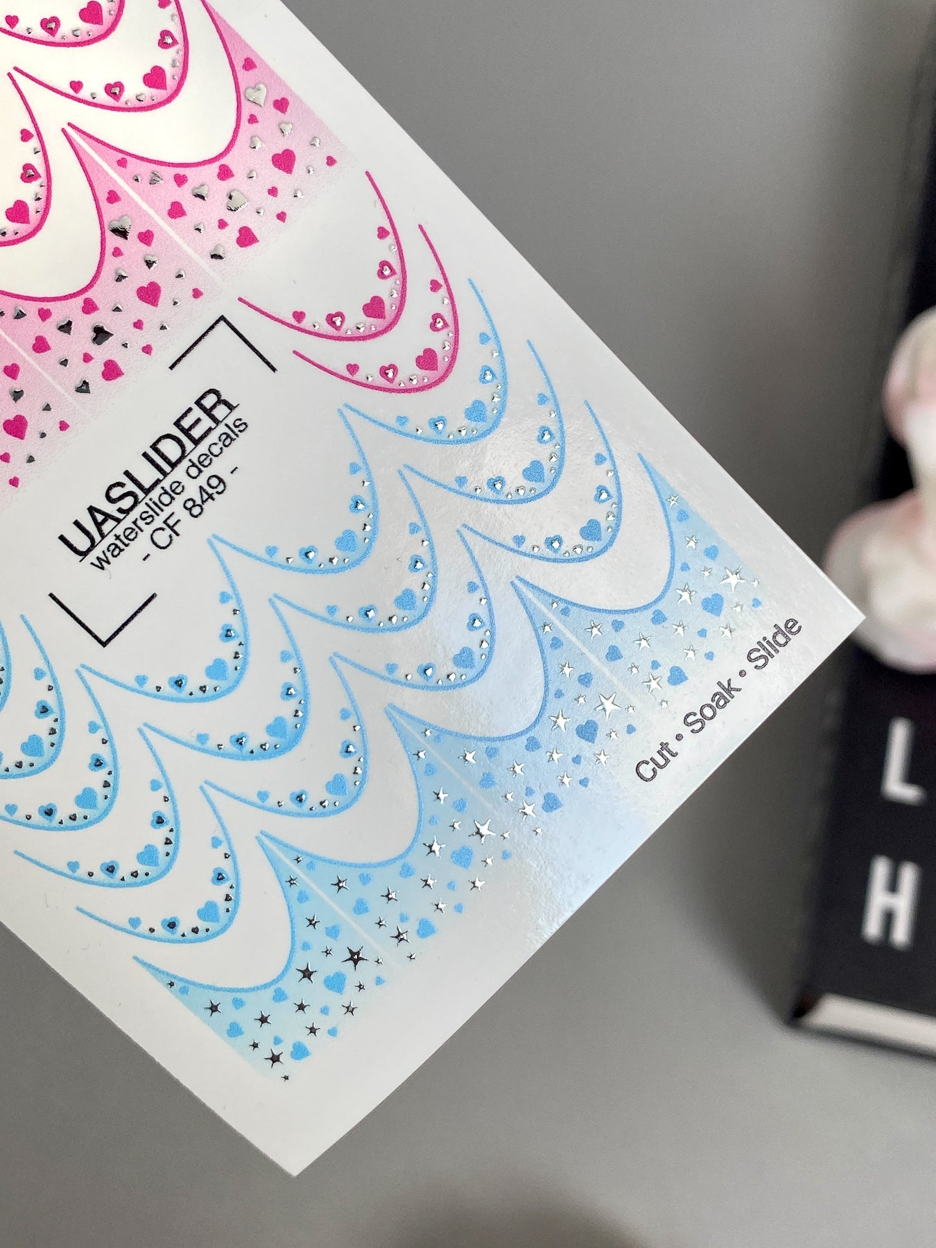 Heart Nail Decals — Pink & Blue Scale Pattern, Silver Foil | CF - 849 - UASLIDER