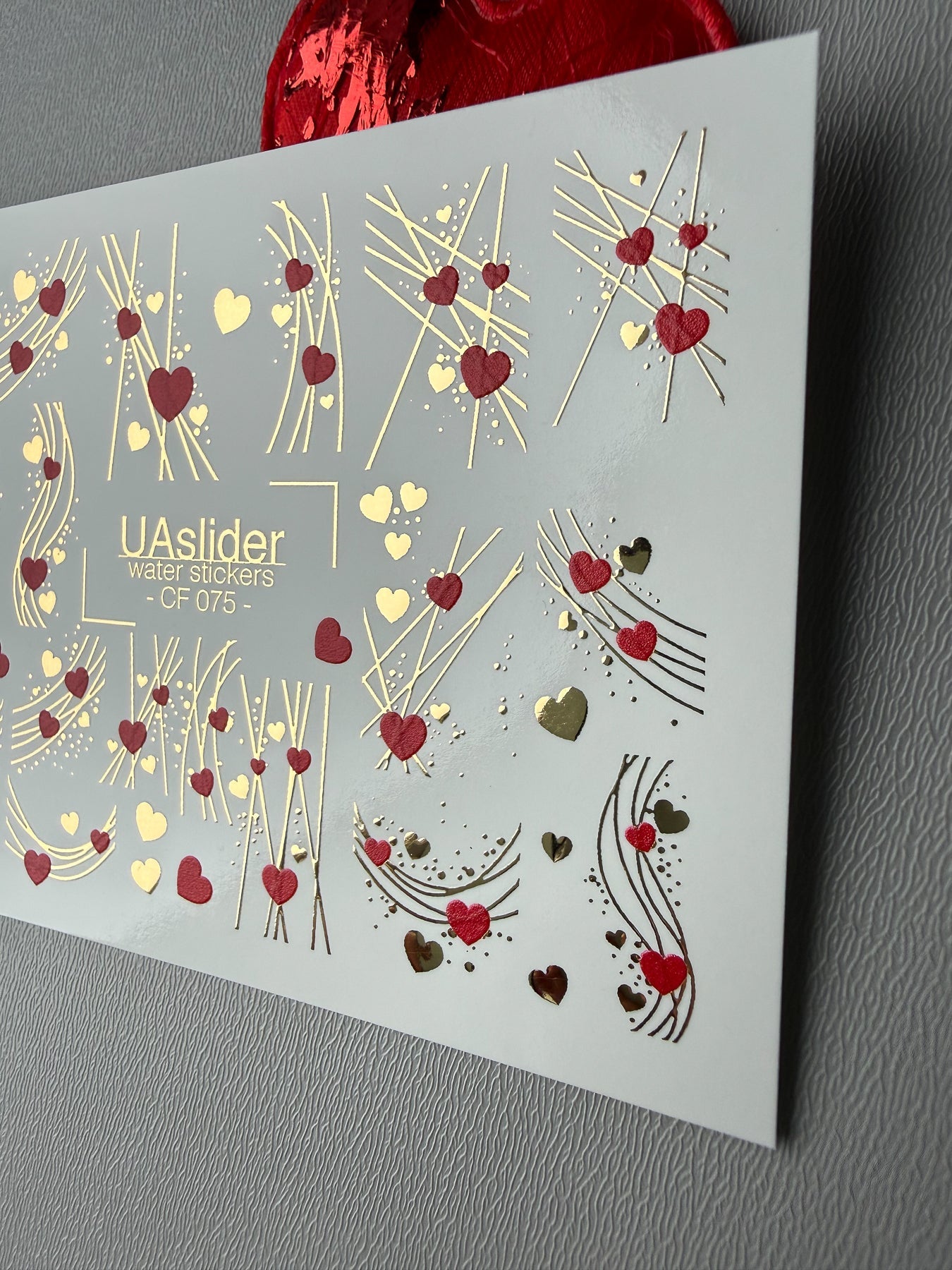 Heart Nail Decals — Red Hearts & Gold Foil Lines | CF - 075 - UASLIDER
