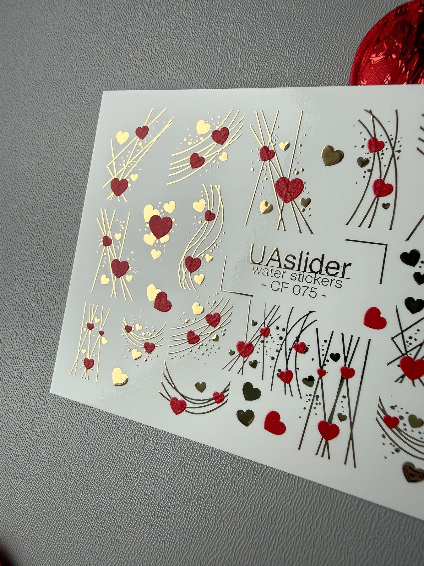 Heart Nail Decals — Red Hearts & Gold Foil Lines | CF - 075 - UASLIDER