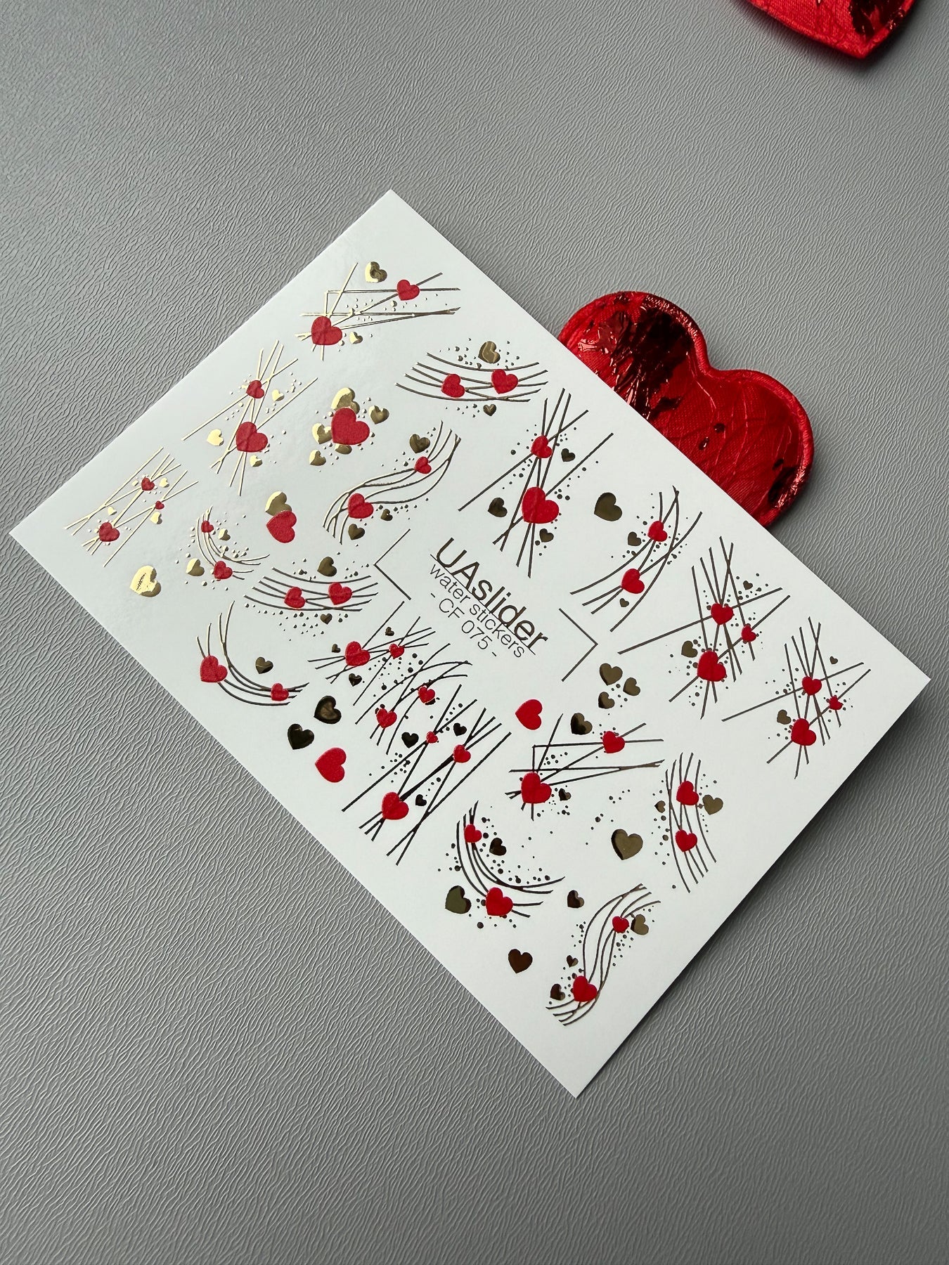 Heart Nail Decals — Red Hearts & Gold Foil Lines | CF - 075 - UASLIDER