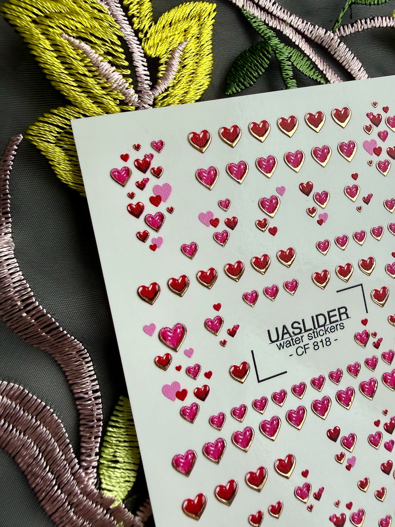 Heart Nail Decals — Red & Pink Hearts with Gold Foil Border | CF - 818 - UASLIDER