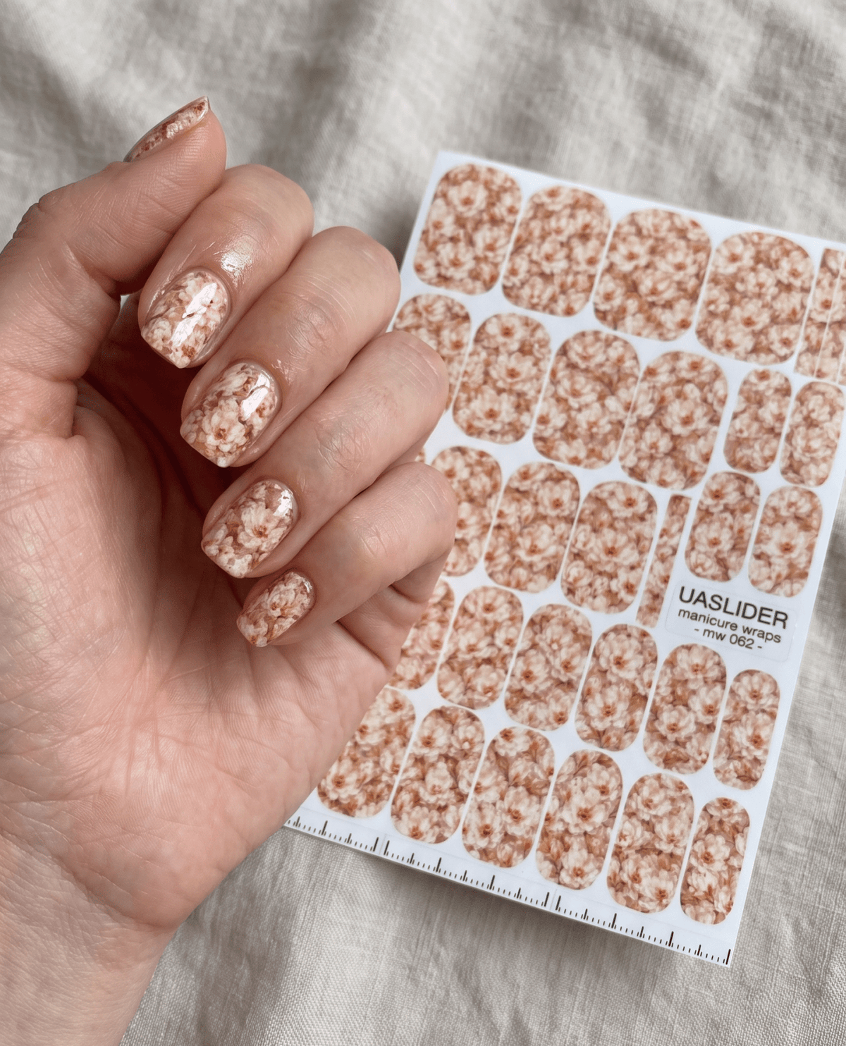 Ivory Floral Manicure Wraps — Warm Beige Blooms | mw-062 - UASLIDER