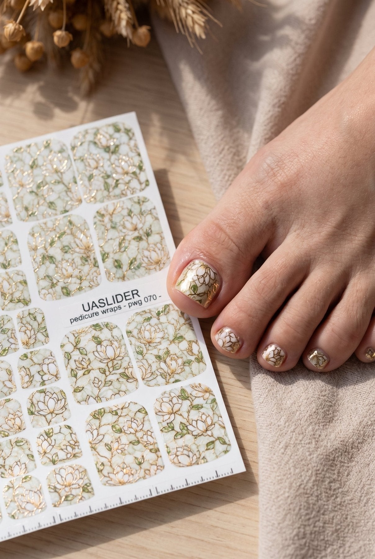 Ivory Magnolia Pedicure Wraps — Gold Foil & Sage | pwg-070 - UASLIDER