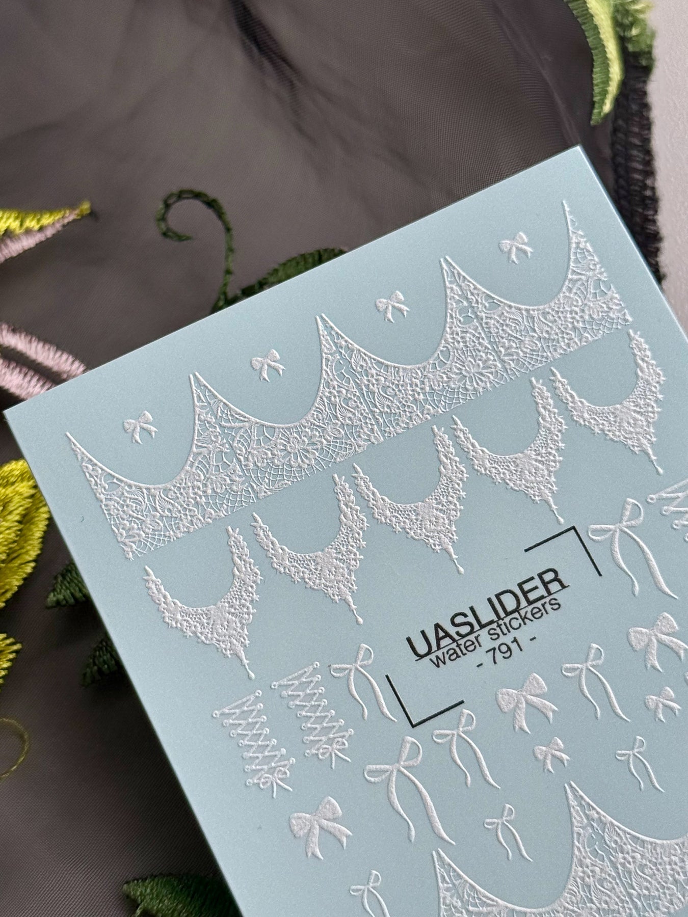 Lace Nail Decals — White Lace Tips, Chandelier & Bows | 791 - UASLIDER