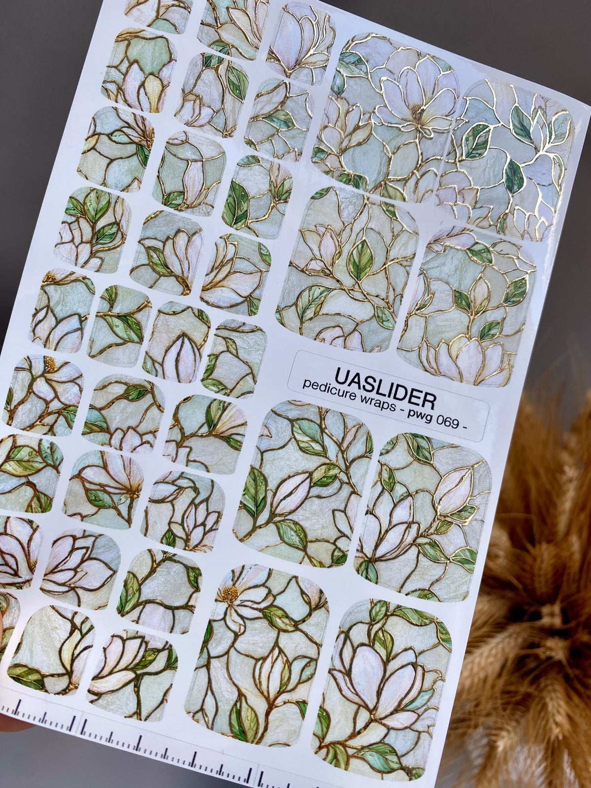 Magnolia Pedicure Nail Wraps — Gold Foil Botanical | pwg-069 - UASLIDER